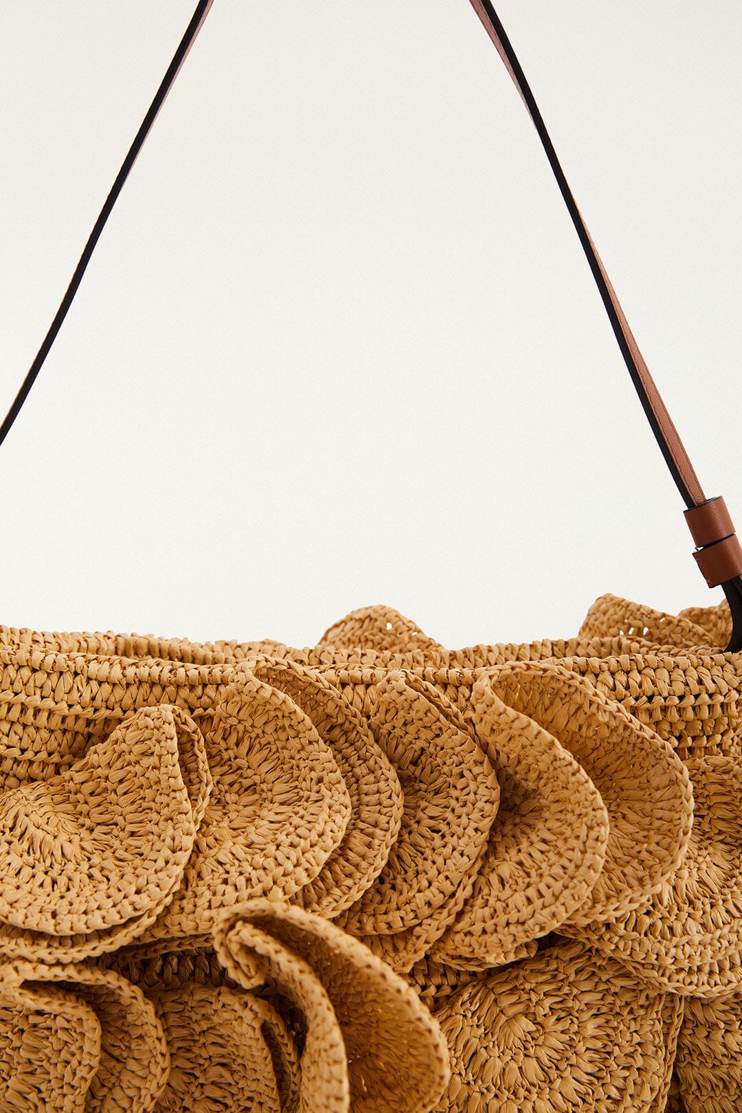Flower Raffia Shoulder Bag