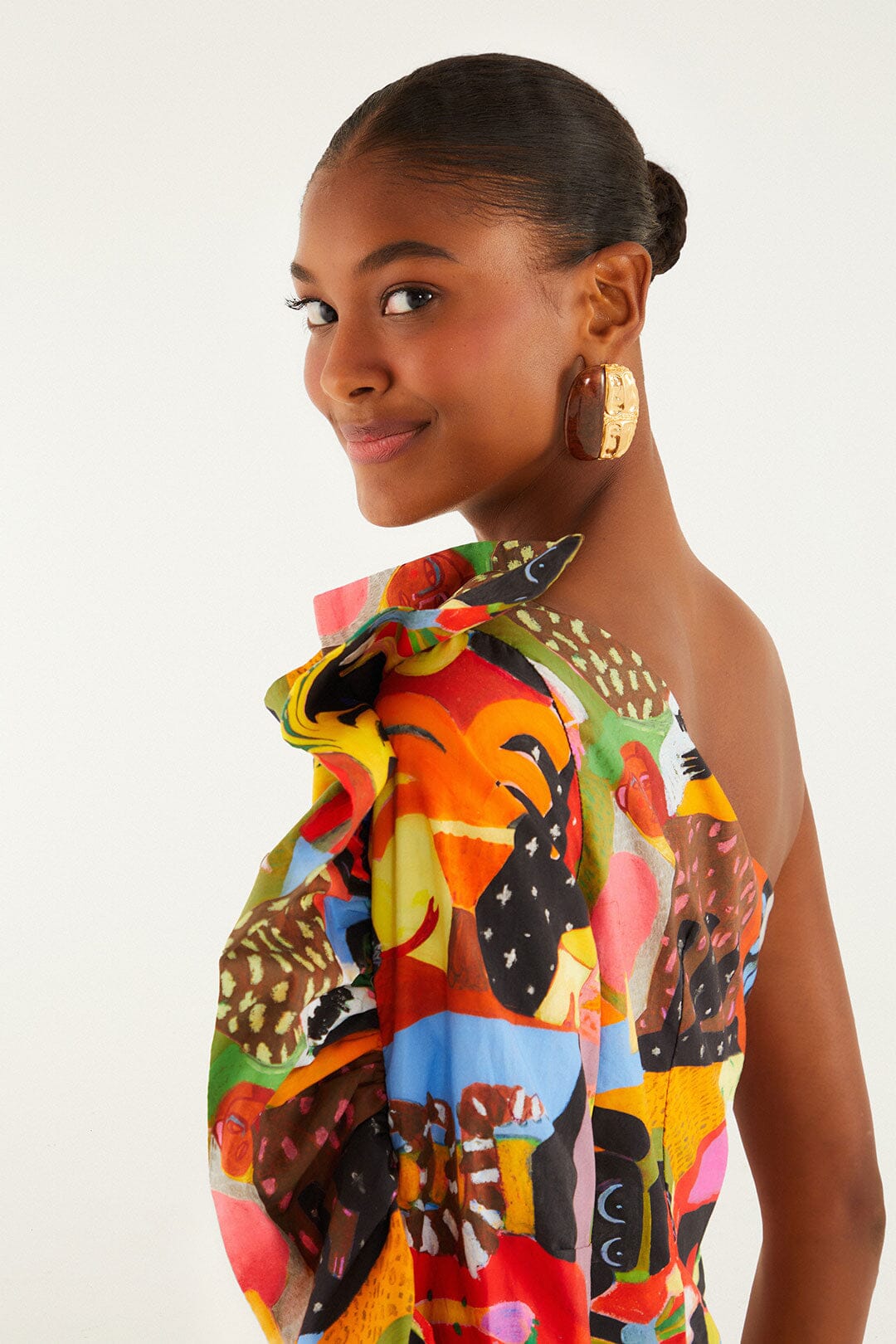 FARM Rio model wearing the Ana Leovy Farm Rio Organic Cotton One Shoulder Mini Dress