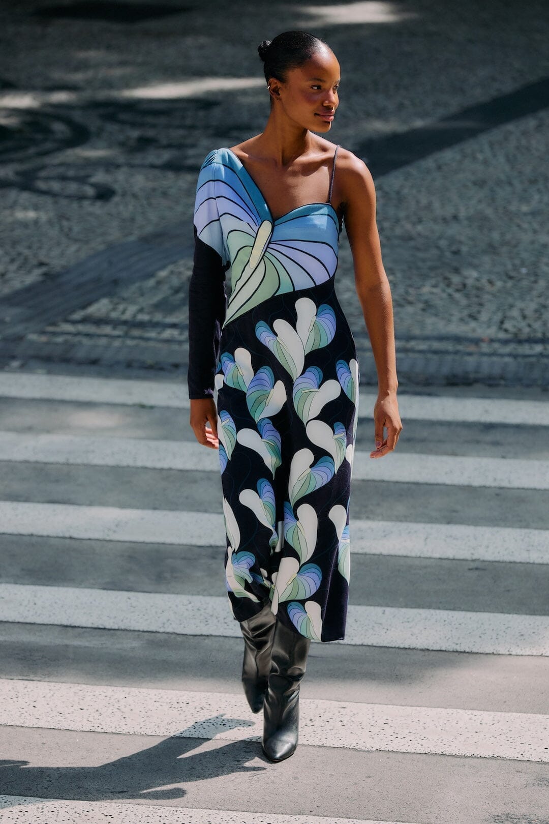Black Lovely Anthurium One-Shoulder Maxi Dress | FARM Rio