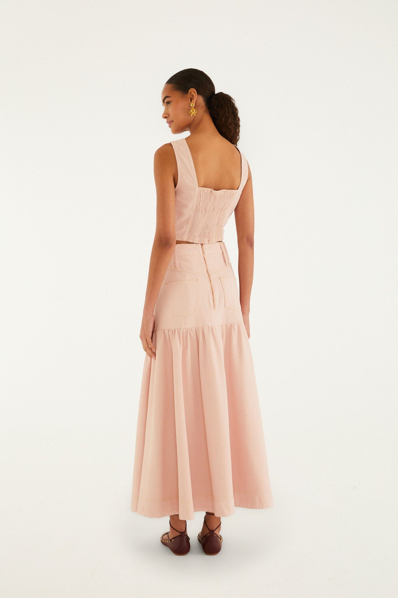 FARM Rio model wearing the Light Pink Bisne Buttoned Twill Midi Skirt