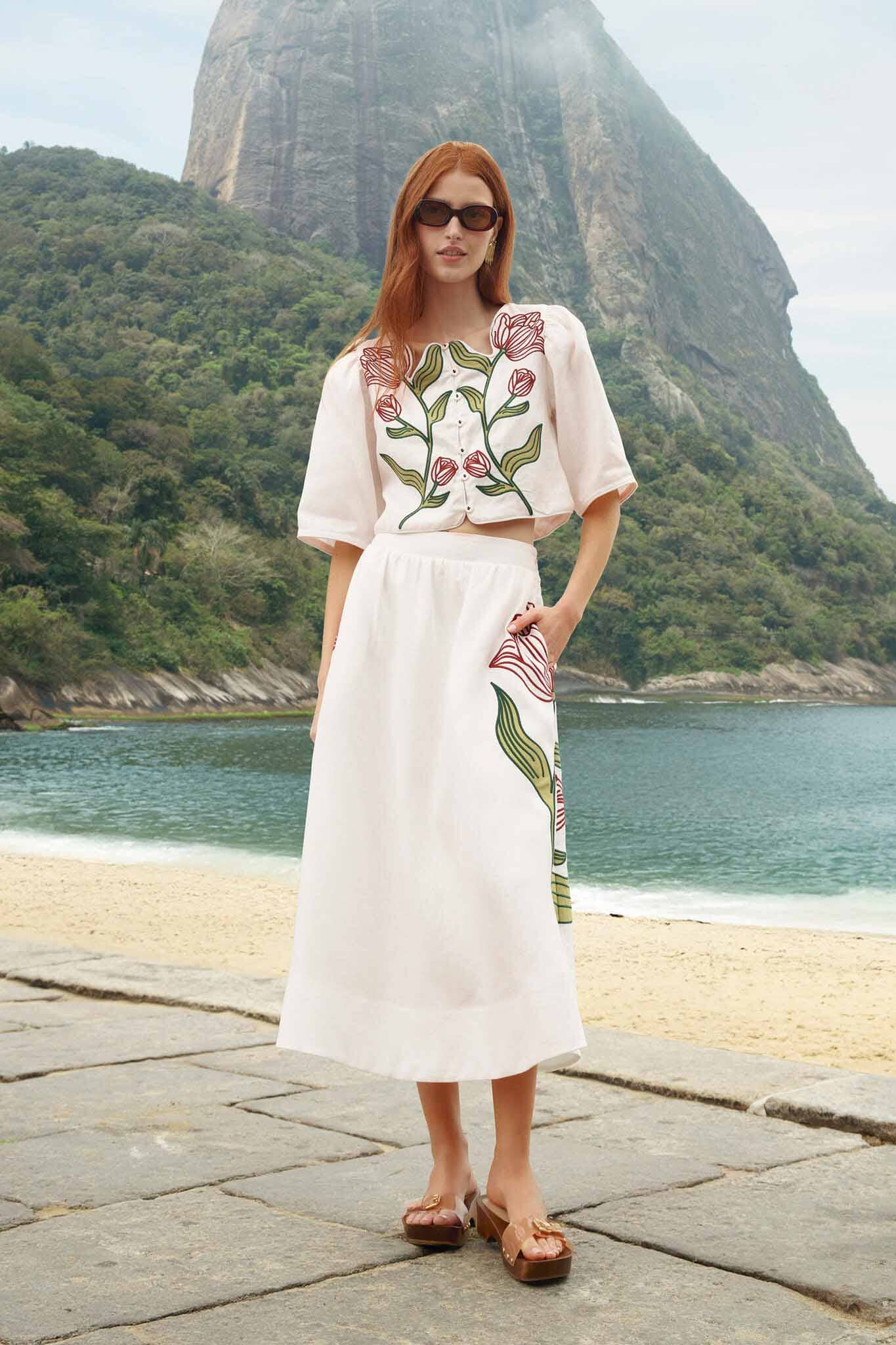 FARM Rio Off-White Flower Embroidered Euroflax Premium Linen Midi Skirt, Off-White / M FARM Rio Off-White Flower Embroidered Euroflax Premium Linen Midi Skirt, Off-White / M