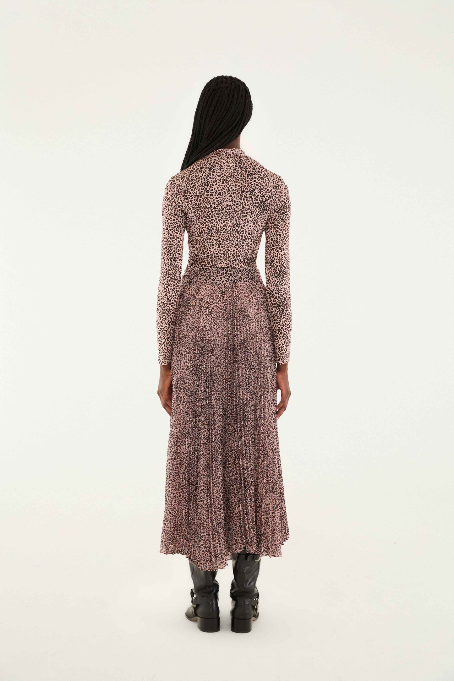 FARM Rio model wearing the Pink Baby Leopard Pleated Maxi Skirt