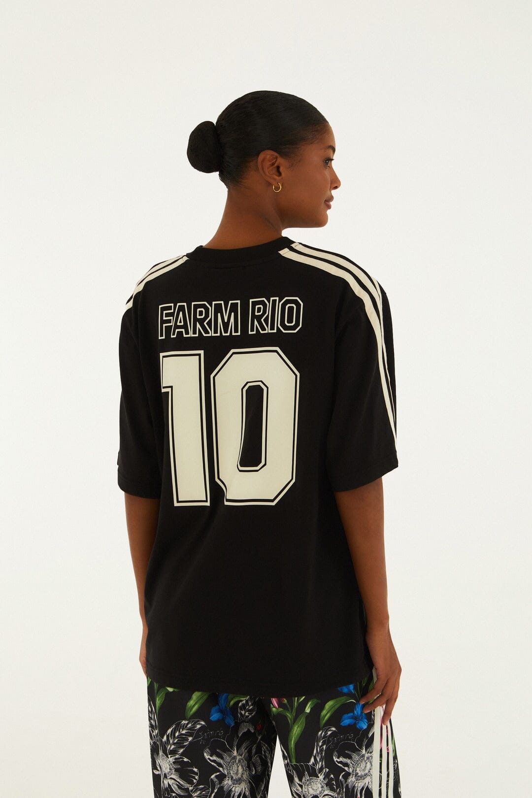 FARM Rio model wearing the Tshirt Adidas Sketch Floral Black