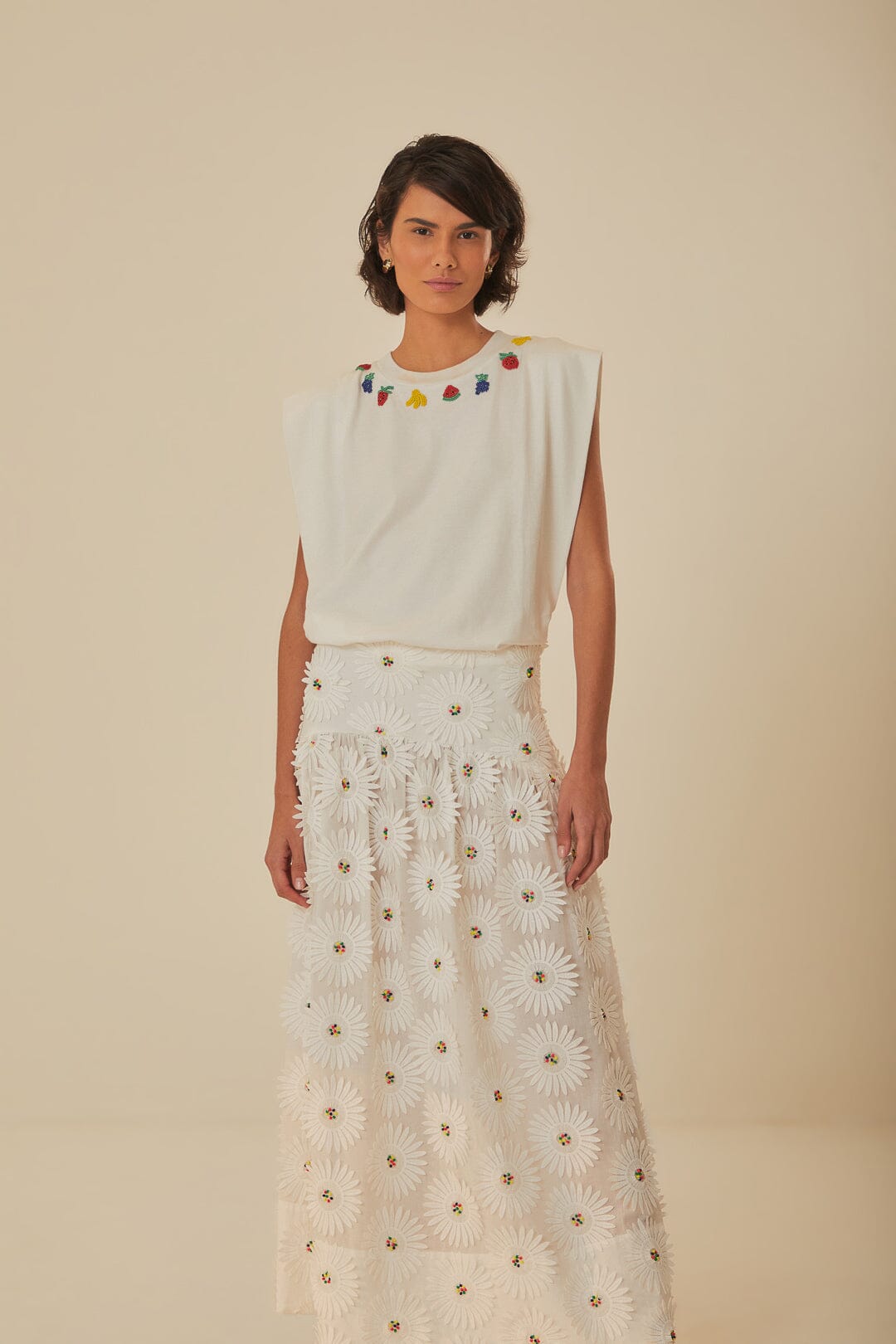 Flower embroidered skirt hotsell