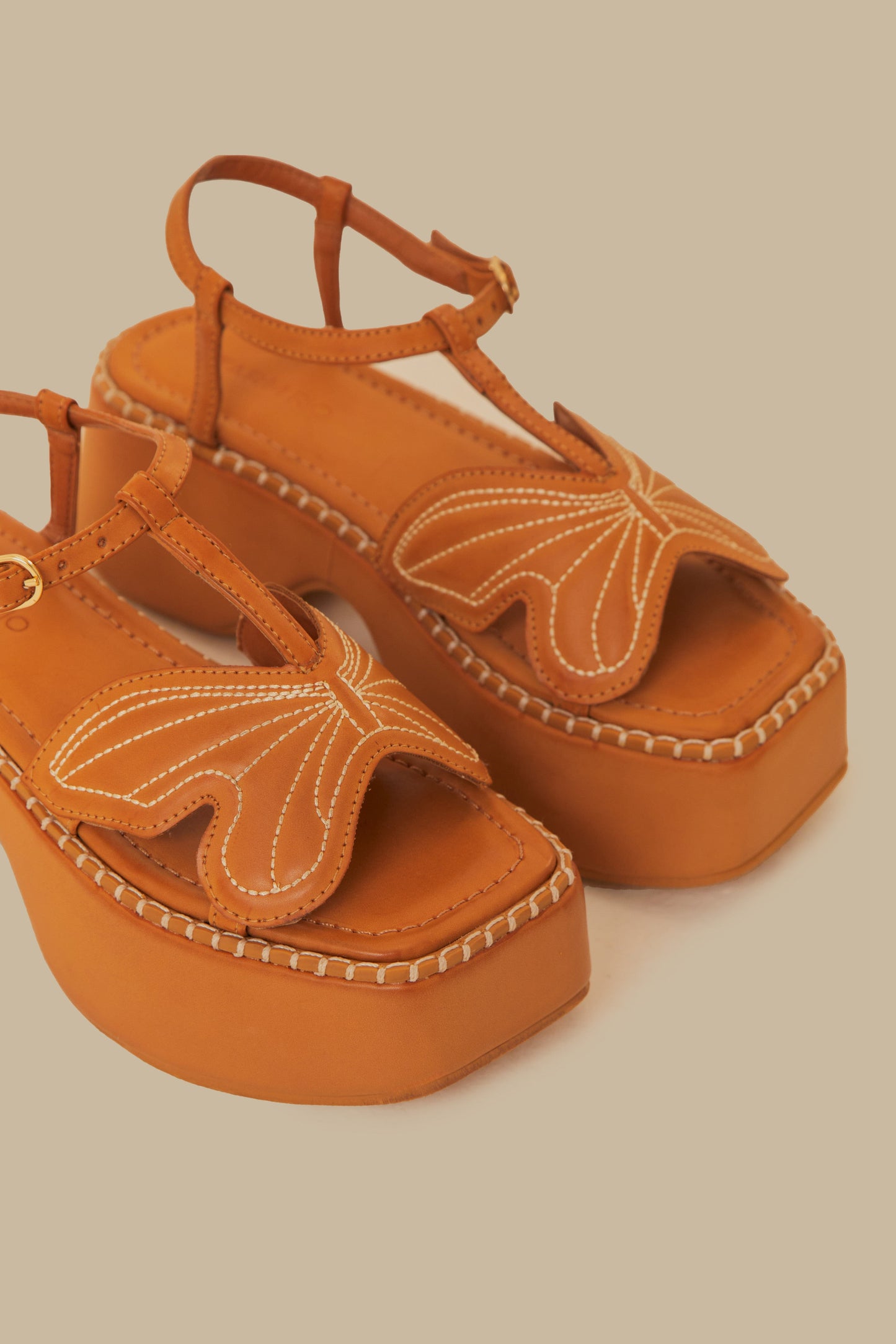 Caramel Butterfly Flatform Sandal