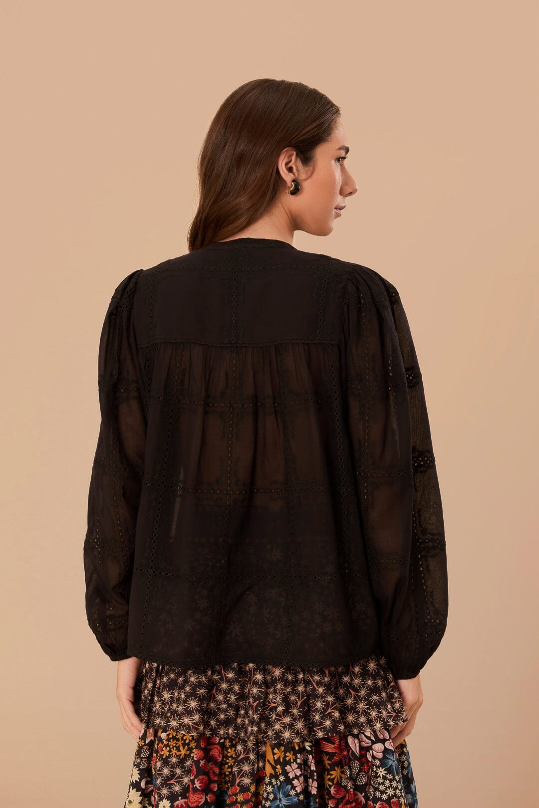 Black Scallops Long Sleeve Blouse