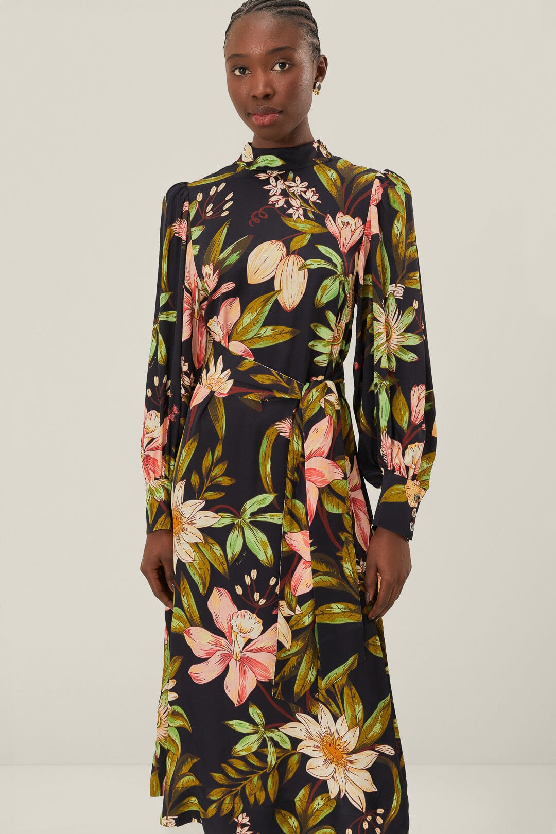 Farm Rio Black Surreal Flowers Midi Dress - Surreal Flowers Black Farm Rio Black Surreal Flowers Midi Dress - Surreal Flowers Black