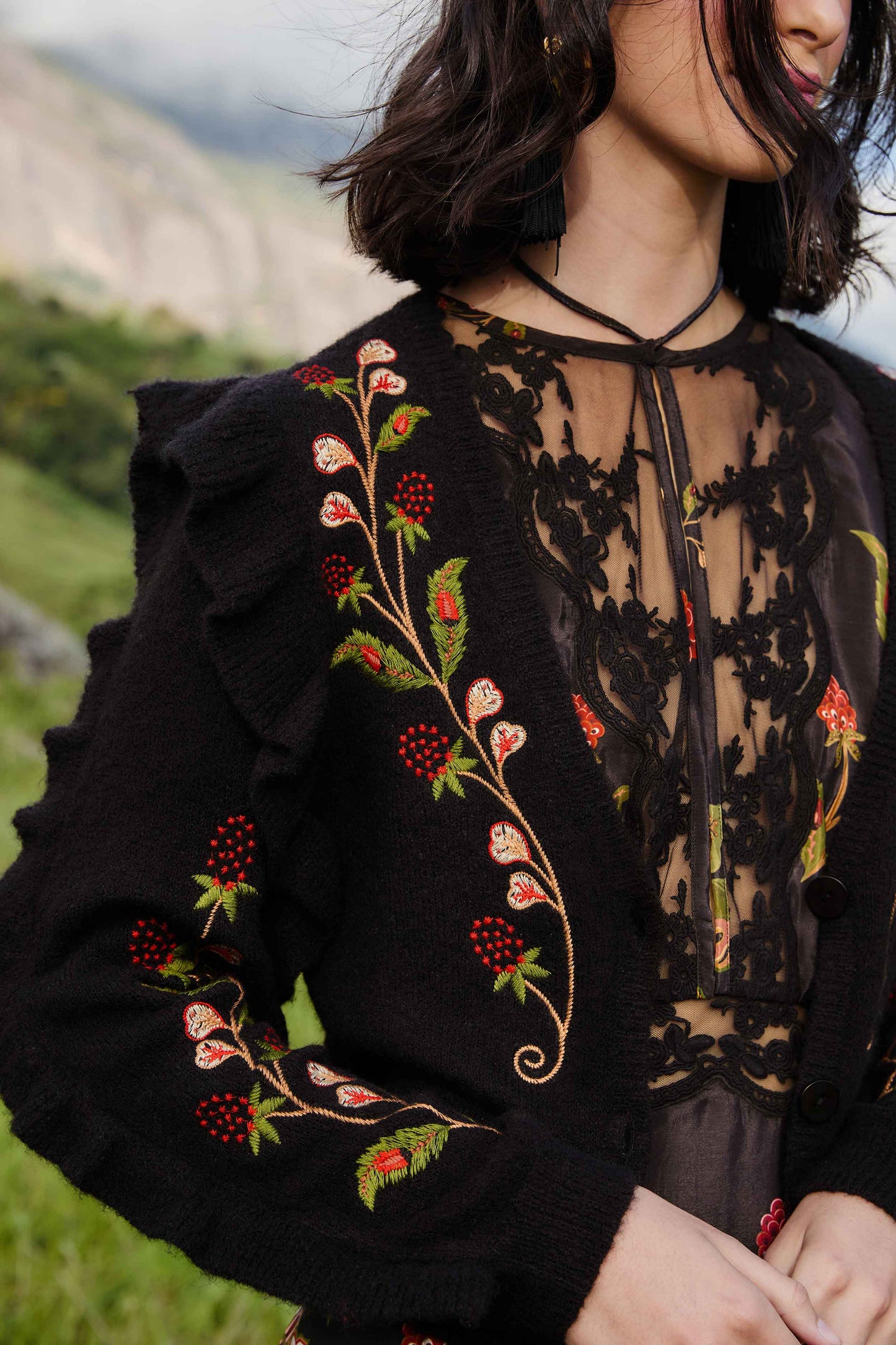 Black Berry Embroidery Knit Cardigan