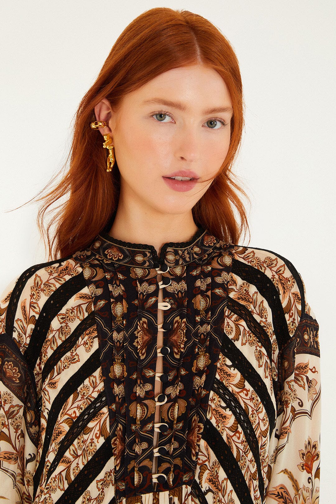 Sand Majestic Garden Lace Long Sleeve Mini Dress | FARM Rio Sand Majestic Garden Lace Long Sleeve Mini Dress | FARM Rio