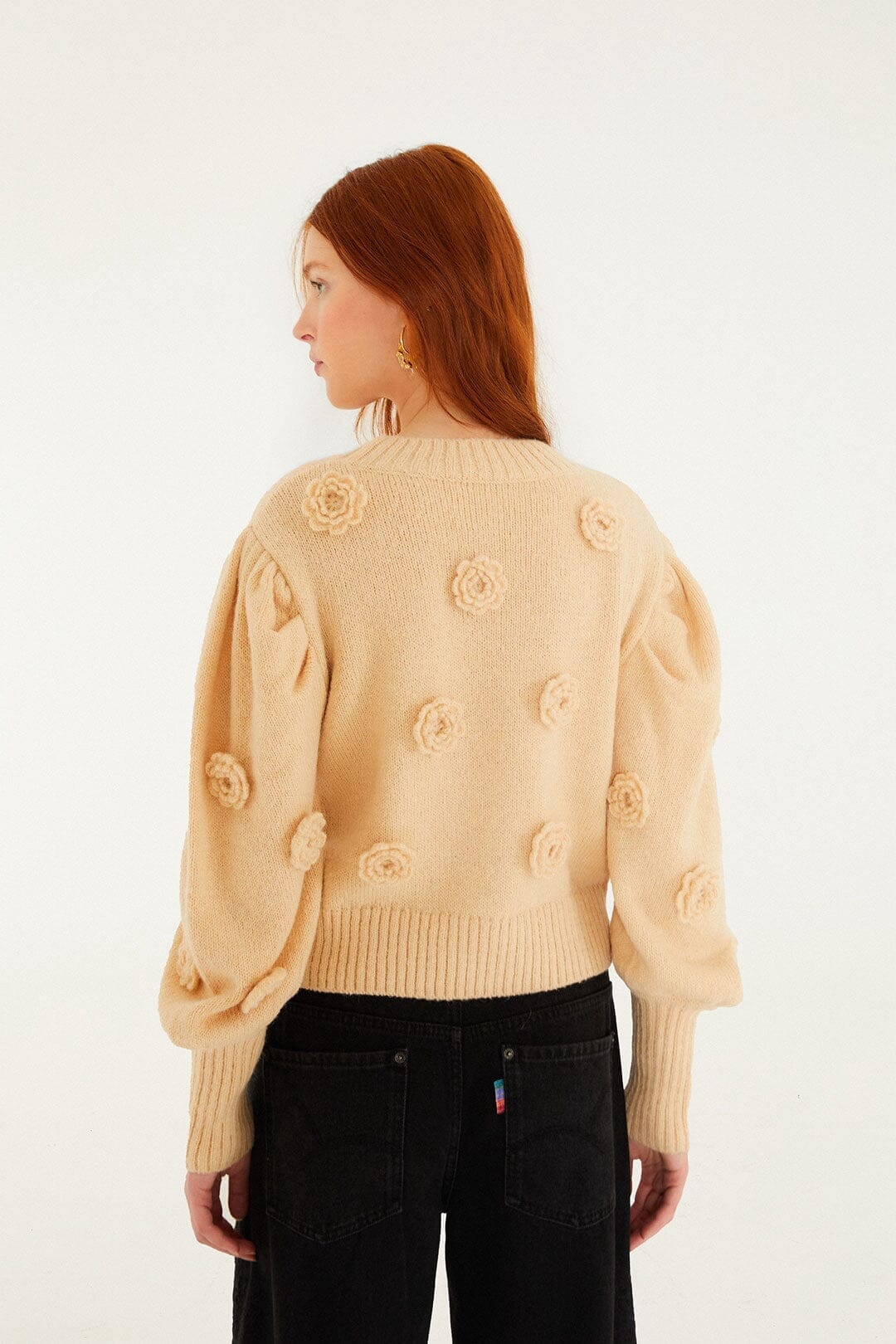 Sand Crochet 3d Flower Dropped Shoulder Knit Sweater | FARM Rio