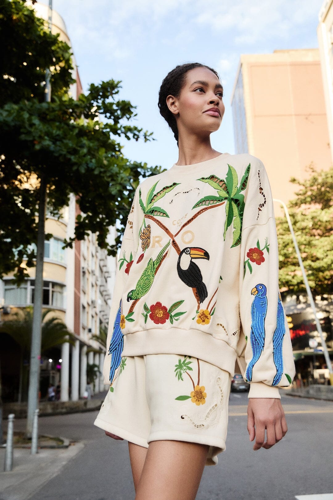 off-white coconut trees come to rio embroidered shorts