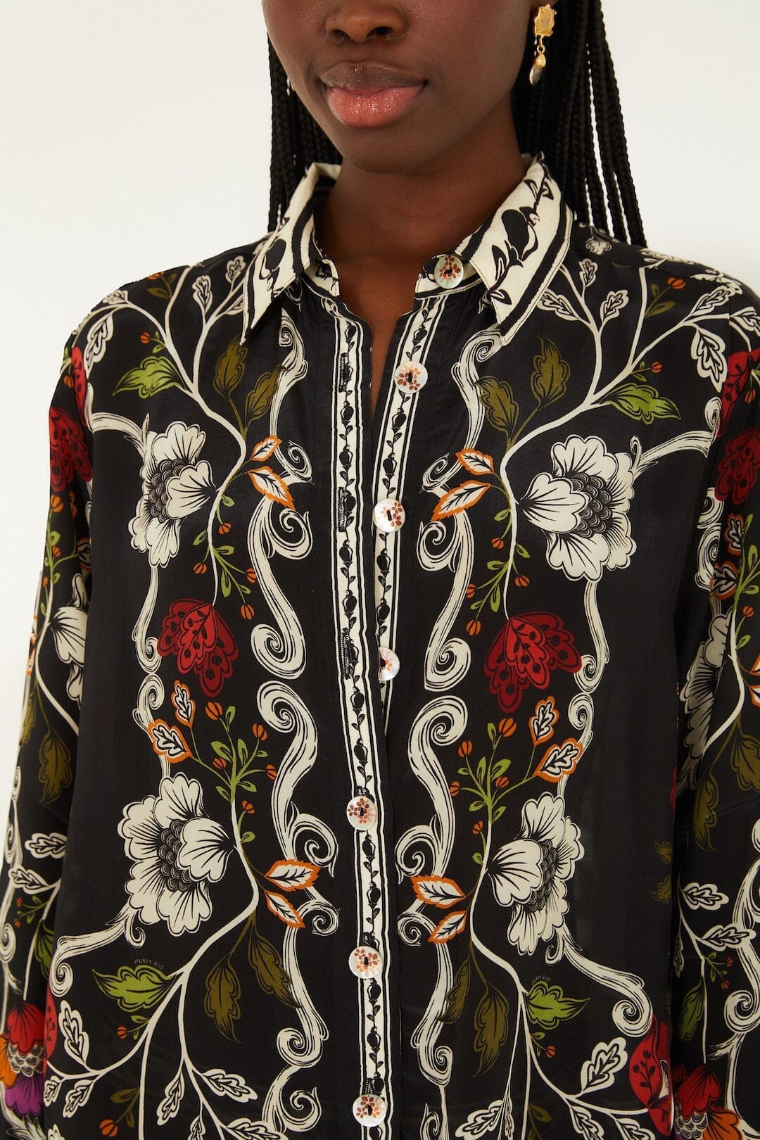 Black Rococo Flowers Collared Buttoned Shirt | FARM Rio