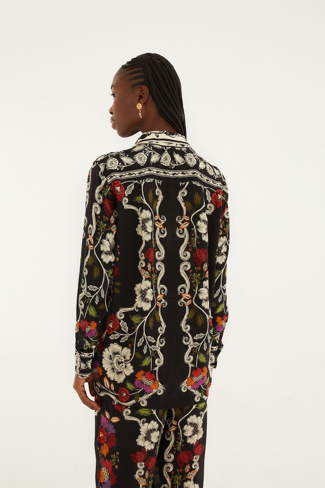 Black Rococo Flowers Collared Buttoned Shirt | FARM Rio