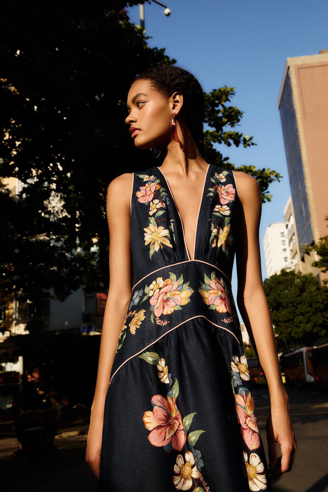 Farm Rio Maira Long Linen Floral Print Dress - Blue Farm Rio Maira Long Linen Floral Print Dress - Blue