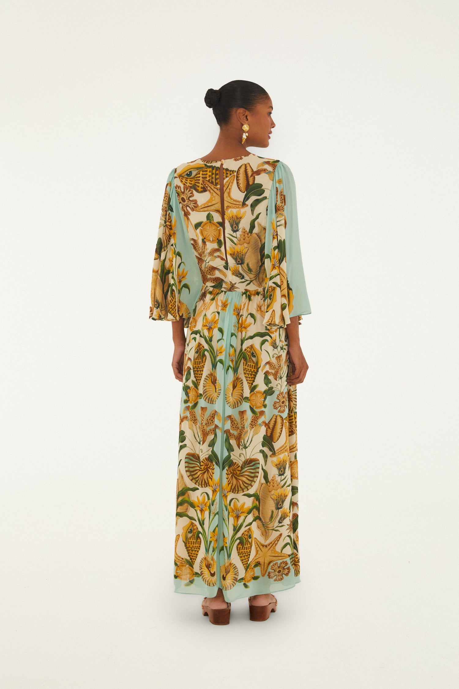 farm rio sand delicate garden maxi dress Farm Rio Sand Foliage Sketch Maxi Dress