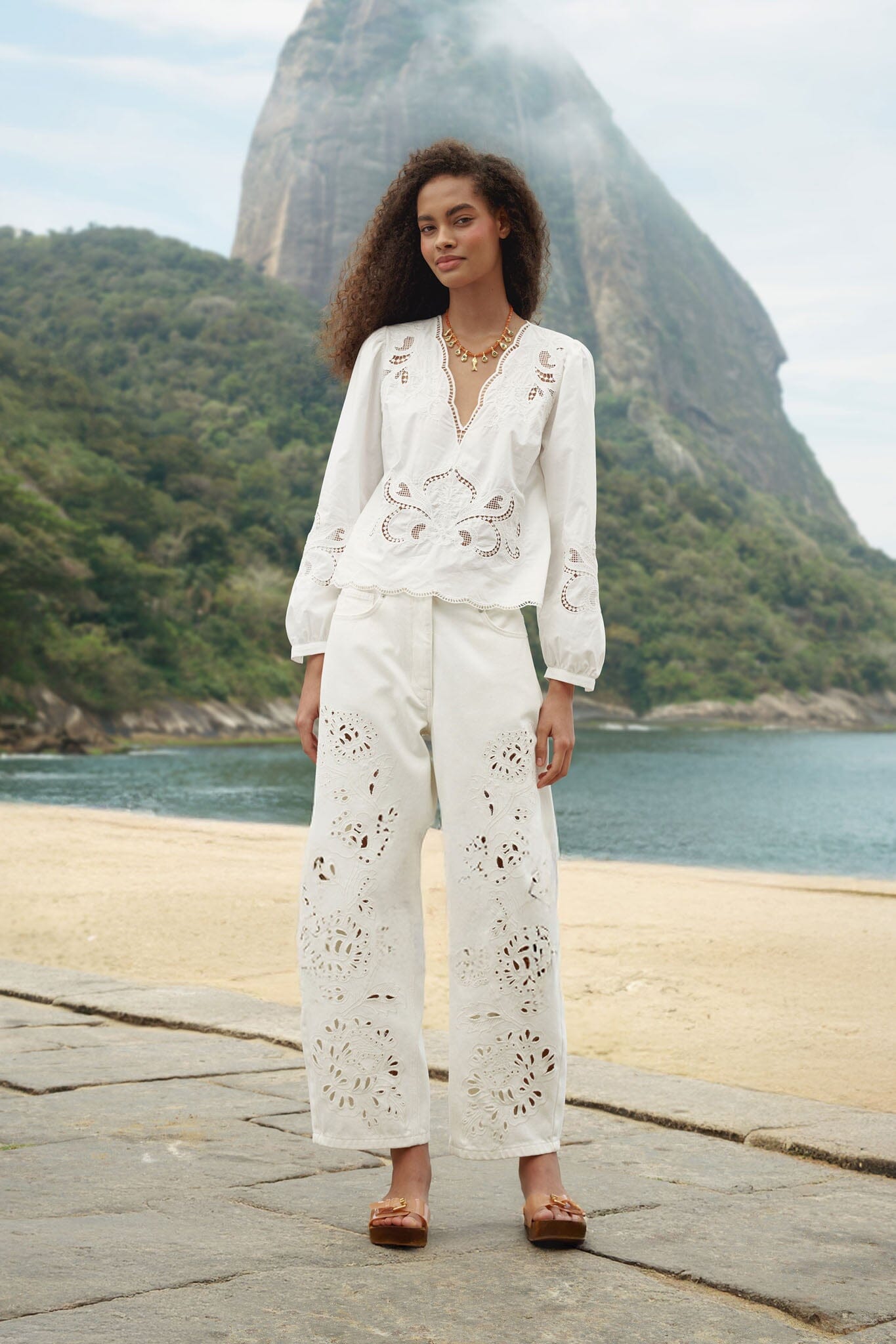 White Richelieu Twill Pants