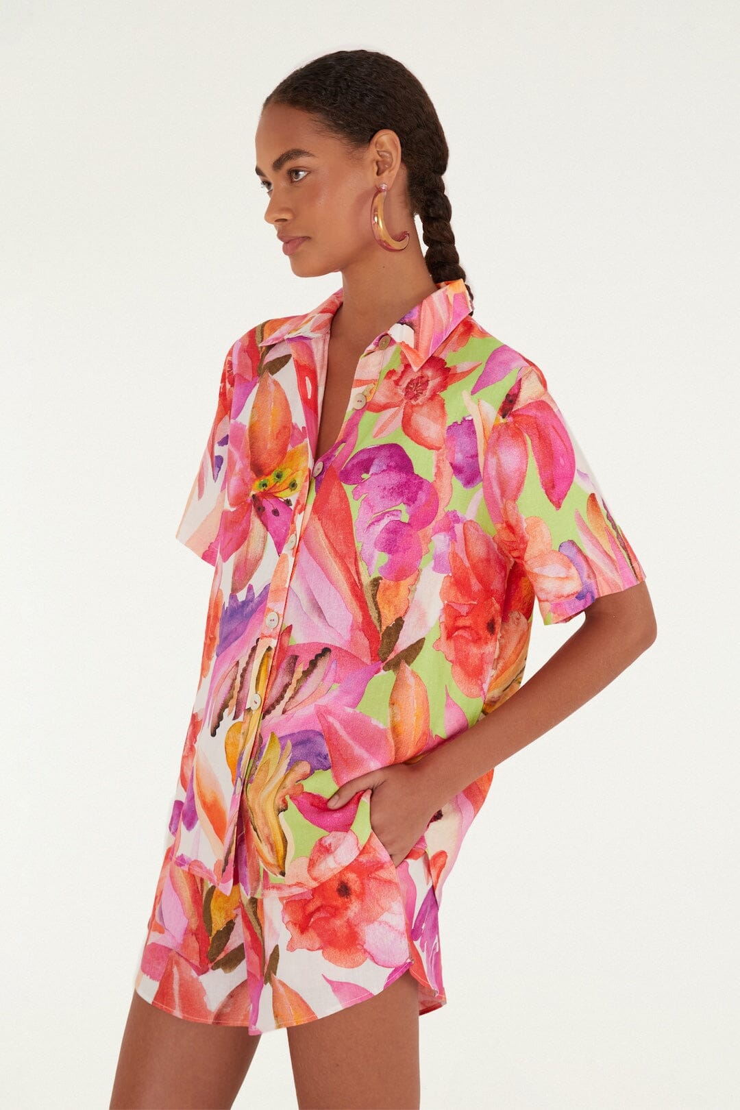 Multicolor Artsy Flora Lenzing™ Ecovero™ Euroflax™ Shorts | FARM Rio