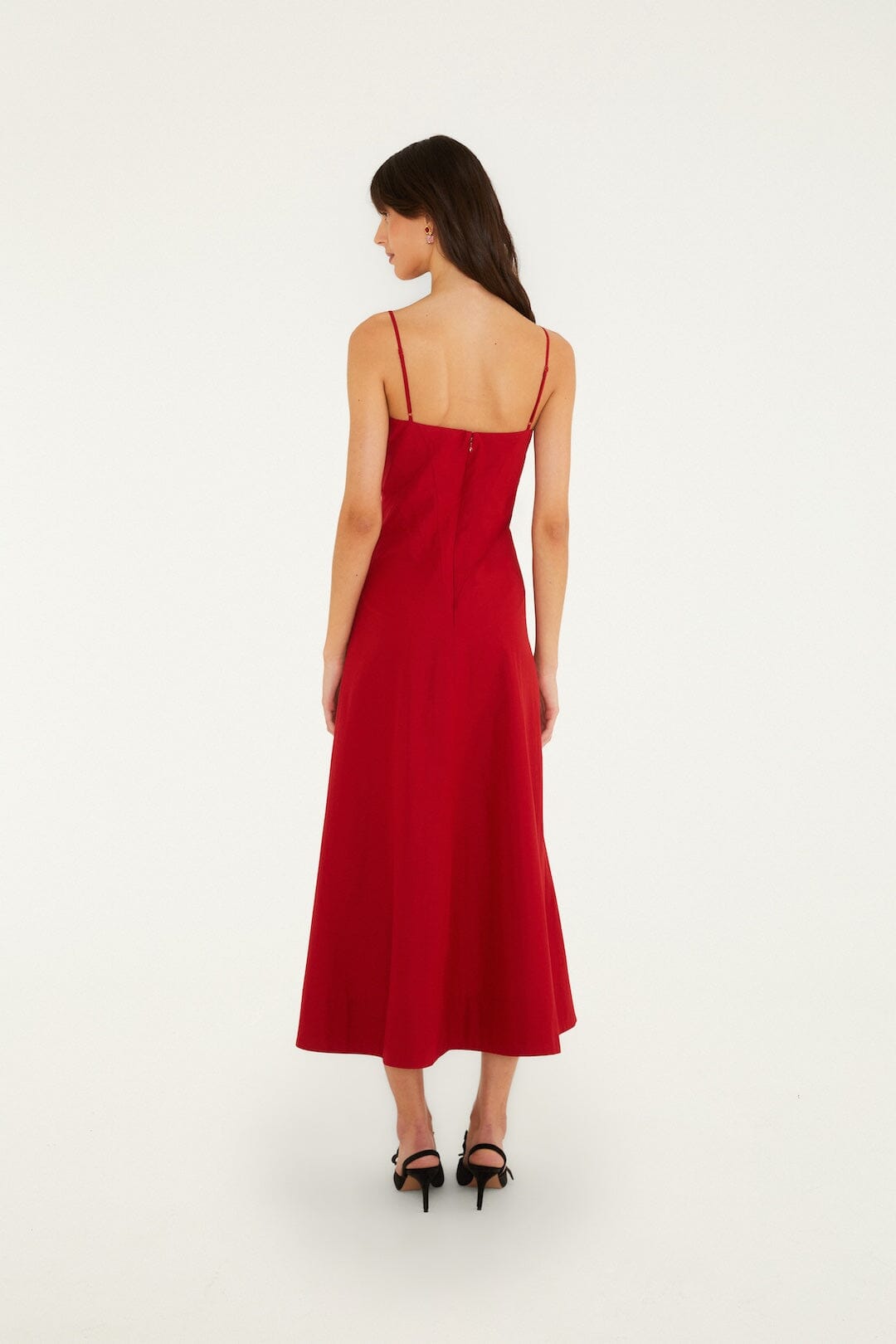 FARM Rio model wearing the 3d Flower Sleeveless Midi Dress