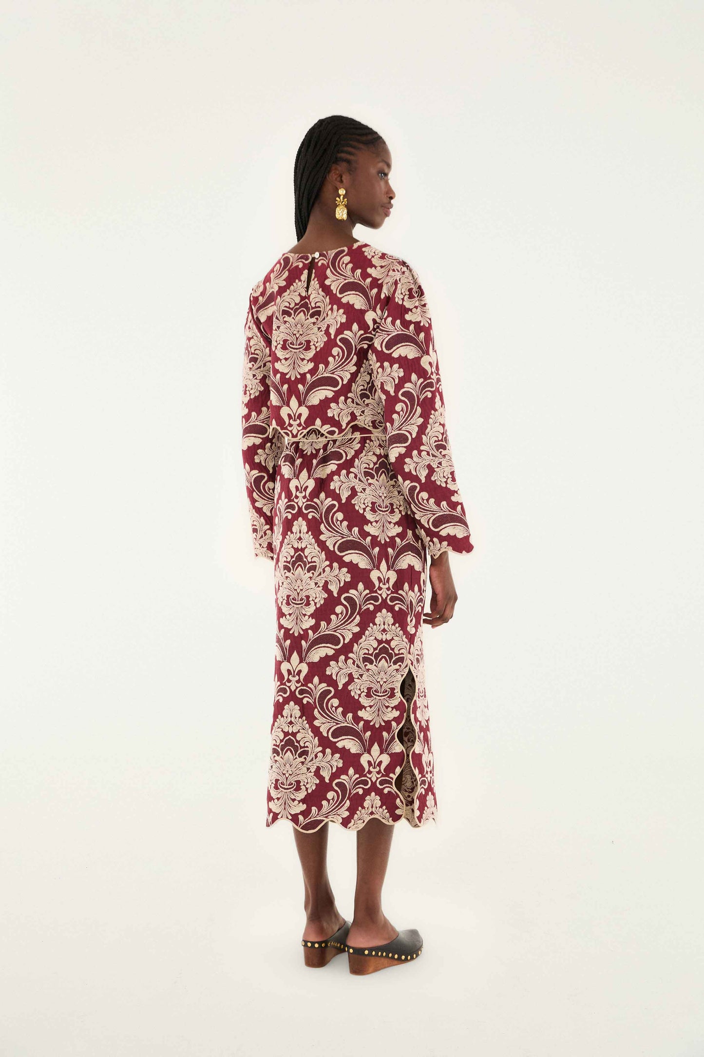 FARM Rio model wearing the Bicolor Jacquard Waves Midi Skirt