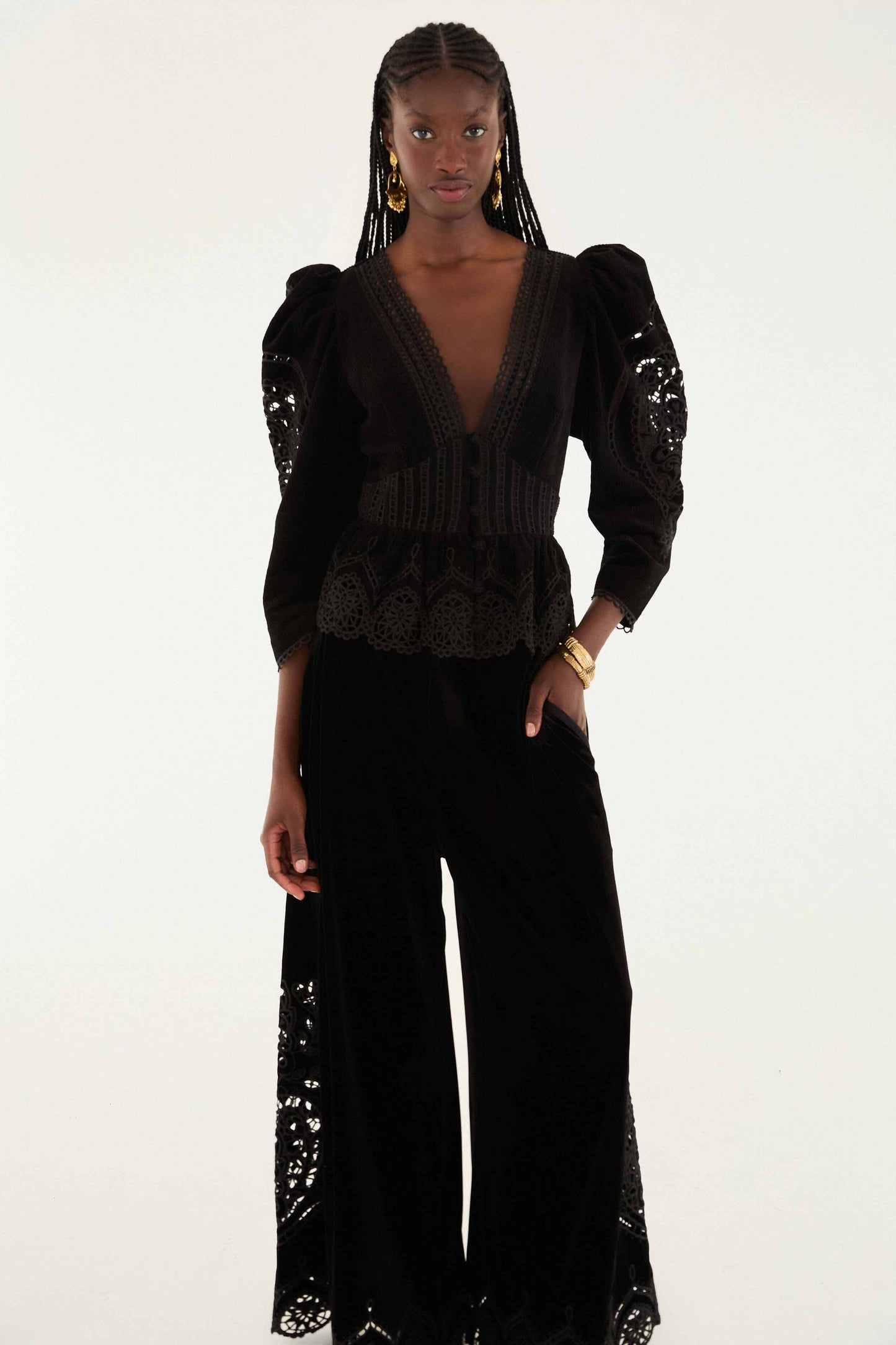 FARM Rio model wearing the Black Artichoke Heart Richelieu Pants