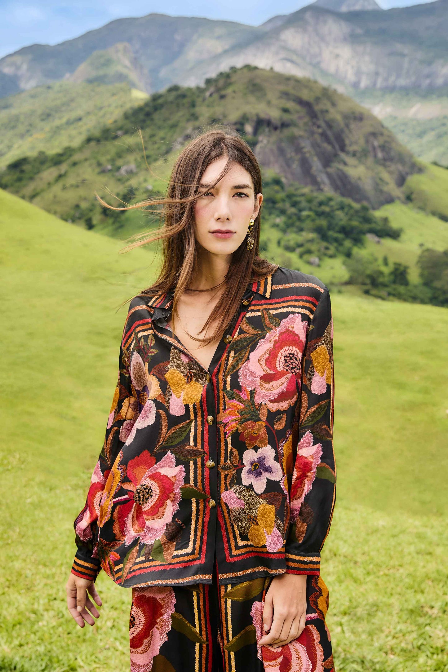 FARM Rio model wearing the Black Chenille Flowers Lenzing� Ecovero� Viscose Shirt