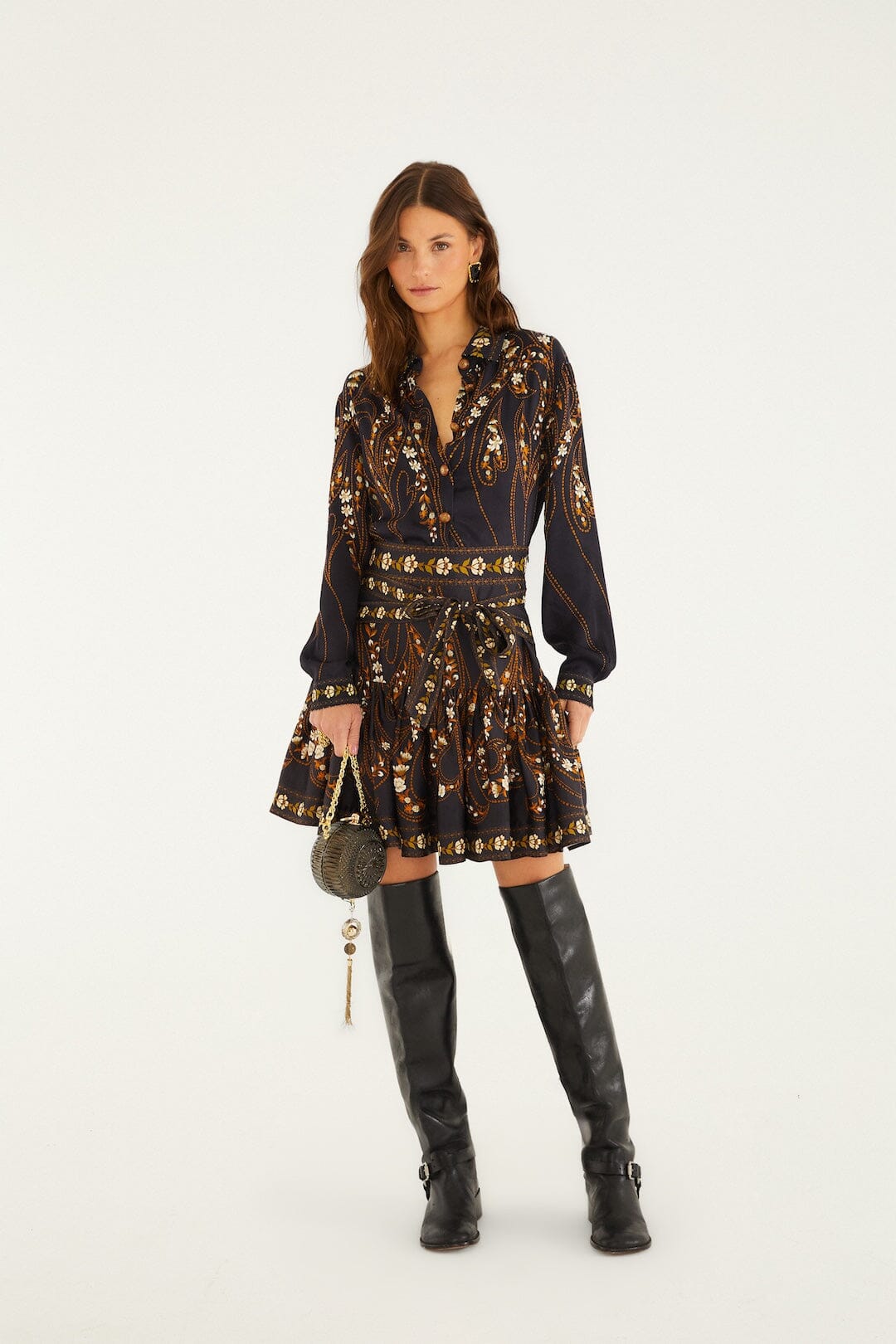 FARM Rio model wearing the Black Garden Printed Buttons Lenzing� Ecovero� Viscose Shirt