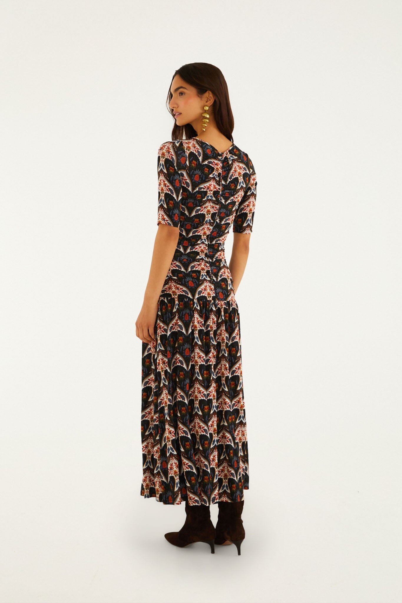 FARM Rio model wearing the Black Porcelain Birds Long Sleeve Slim Maxi Dress