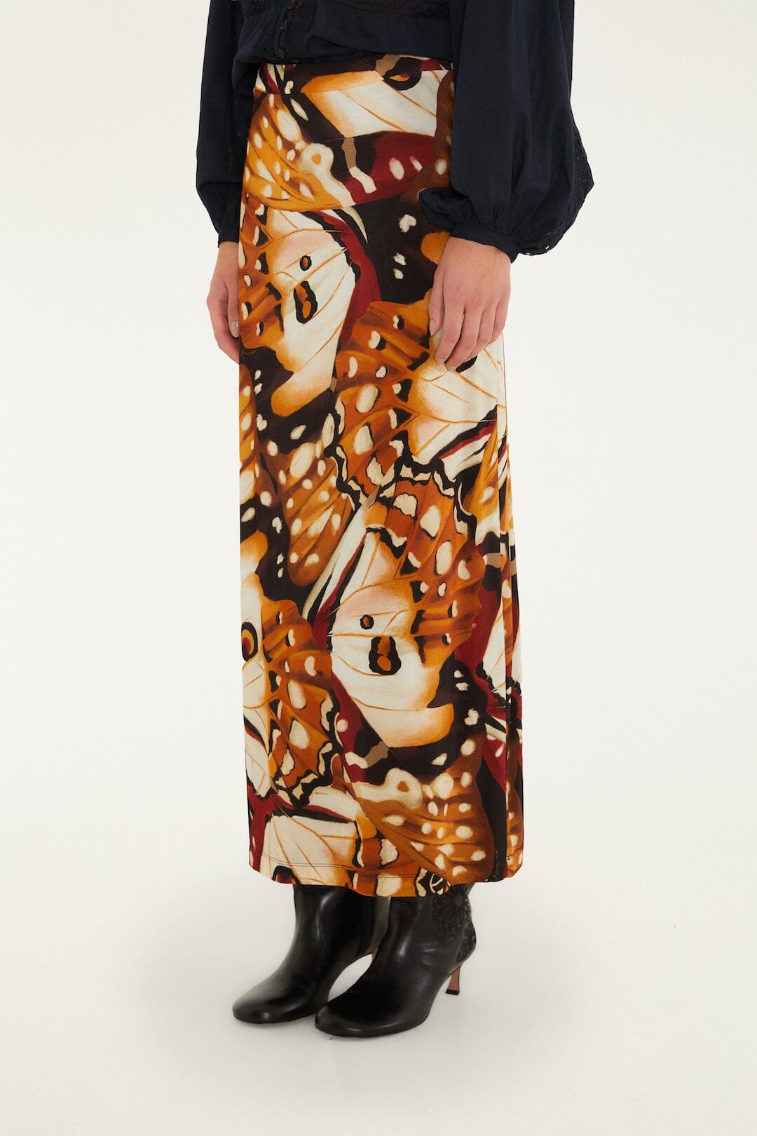 FARM Rio model wearing the Borbofly Jersey Midi Skirt
