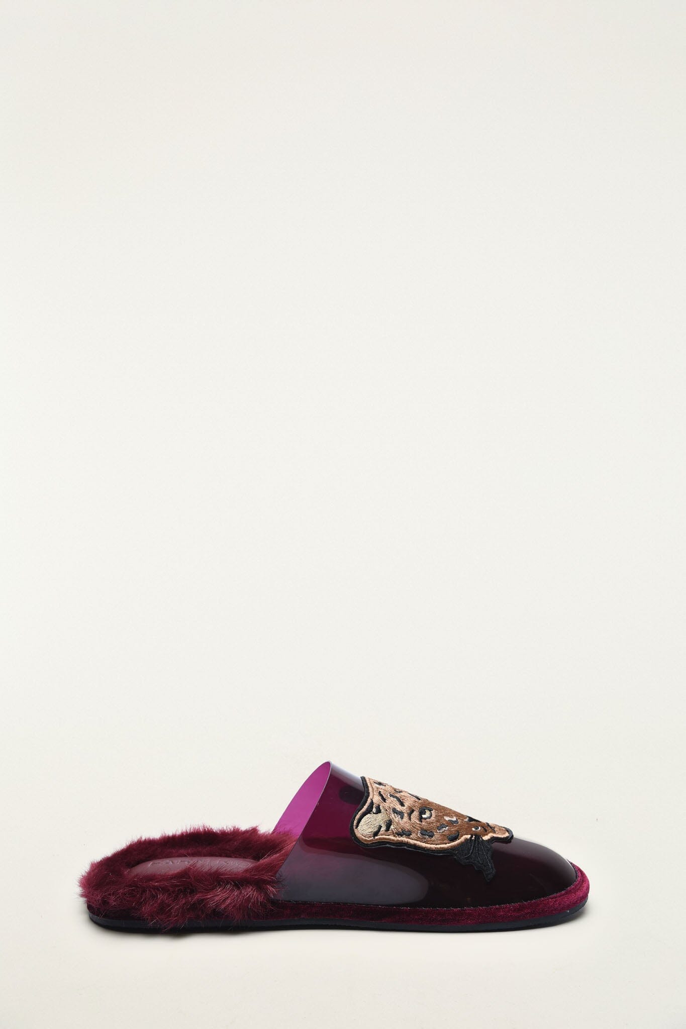 FARM Rio model wearing the Crystal Fluff Hotel Slipper