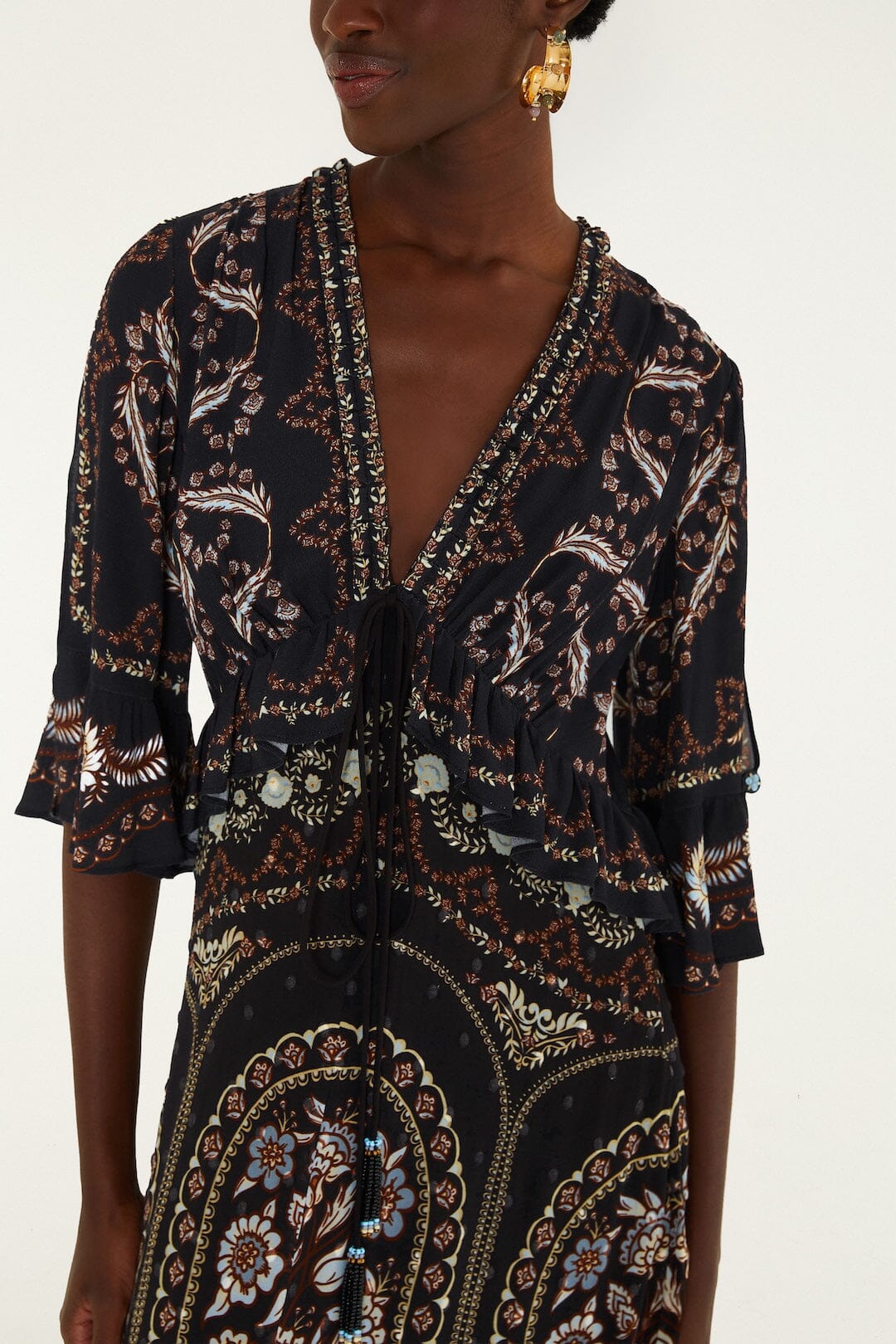 FARM Rio model wearing the Daniela Black Short Sleves Maxi Dress