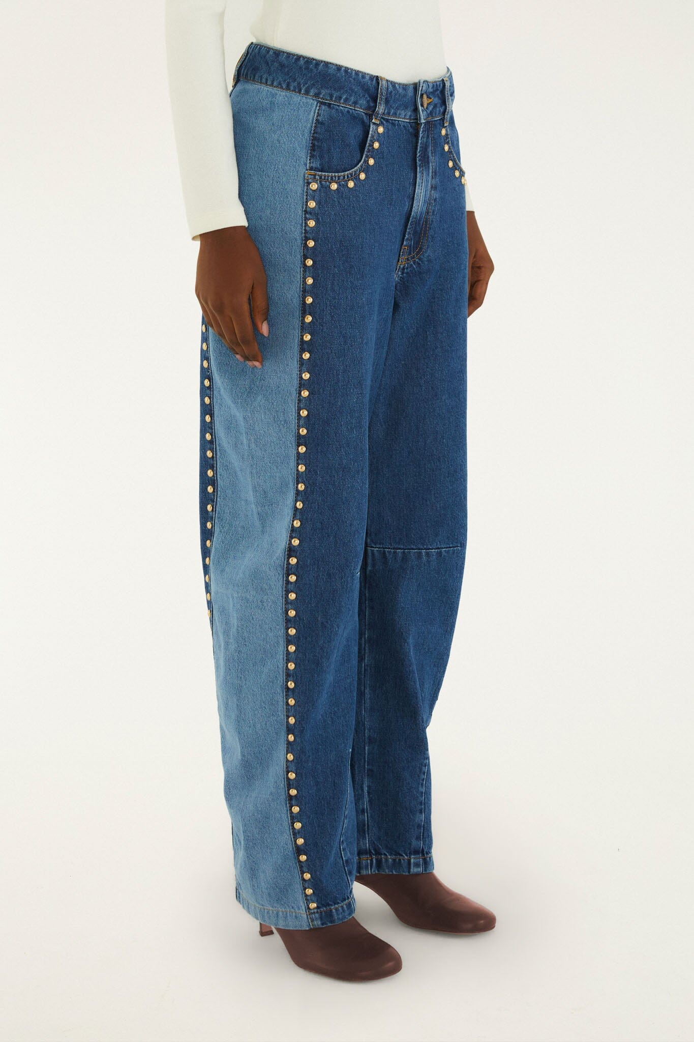 FARM Rio model wearing the Details Studs Metal Denim Pants