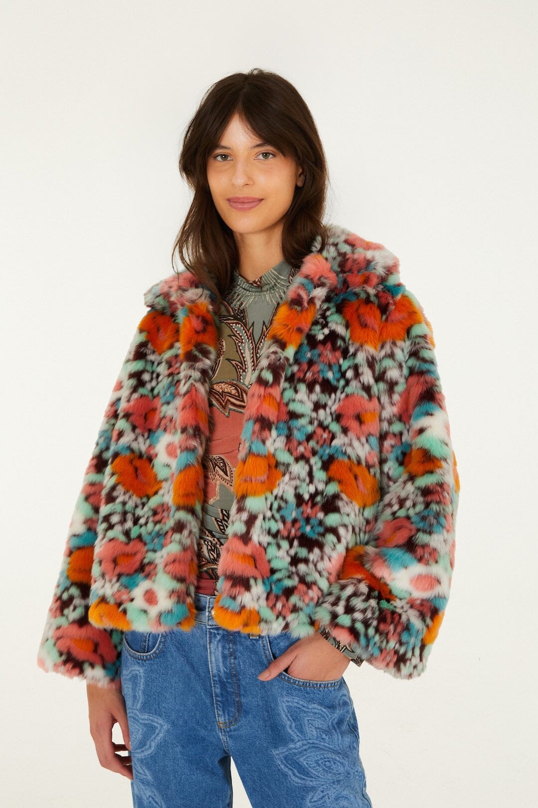 FARM Rio model wearing the Floral Faux Fur Crop Jacket