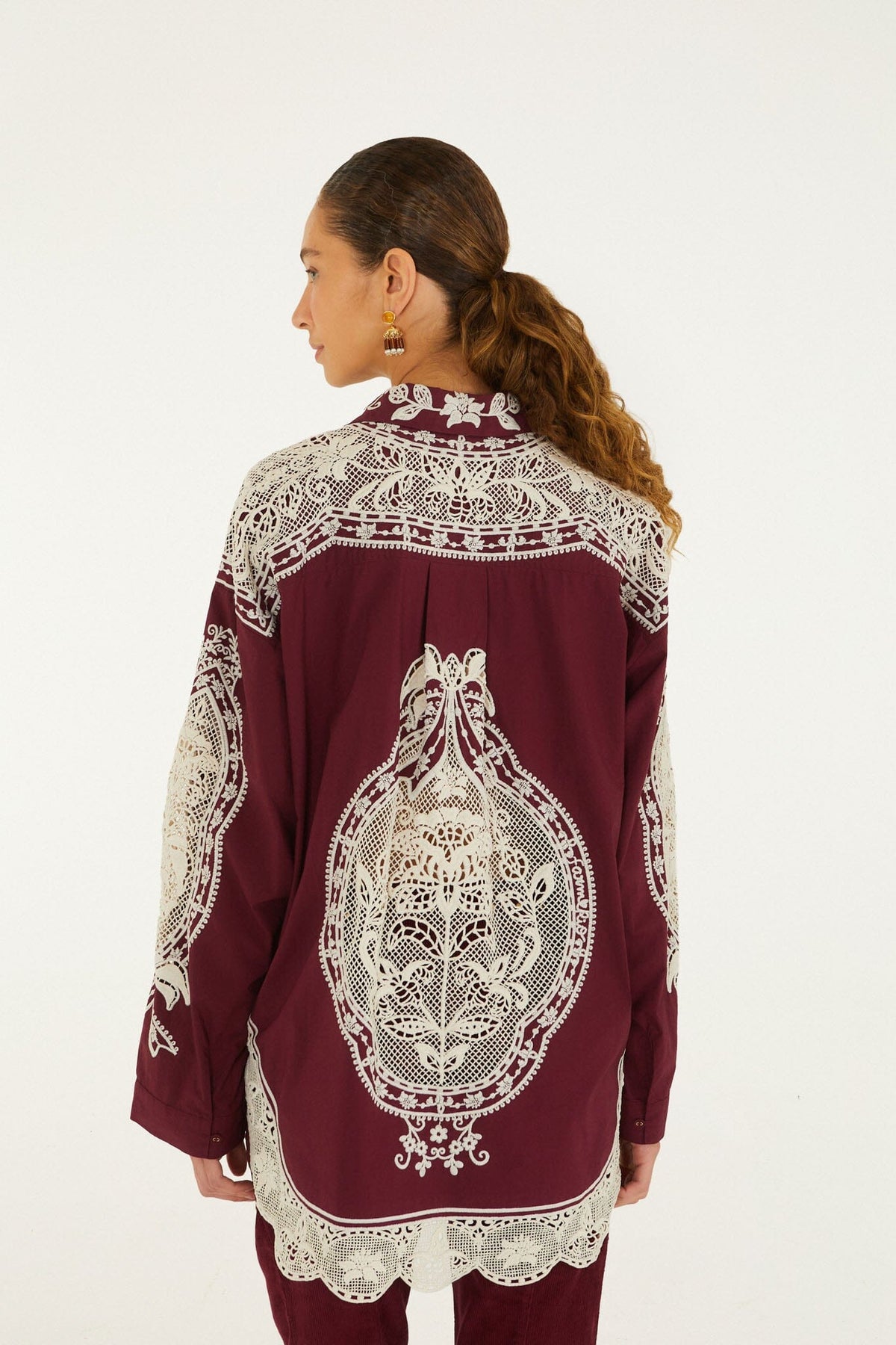 FARM Rio model wearing the Guipuire Long Sleeve Shirt