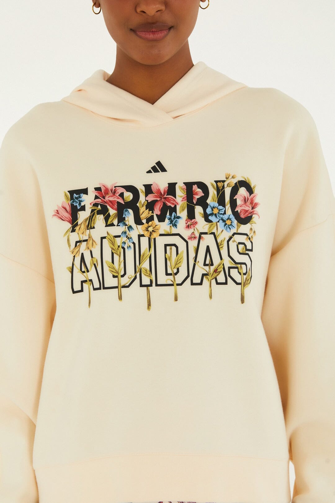 FARM Rio model wearing the Hoodie Adidas Striped Liberty Off-White