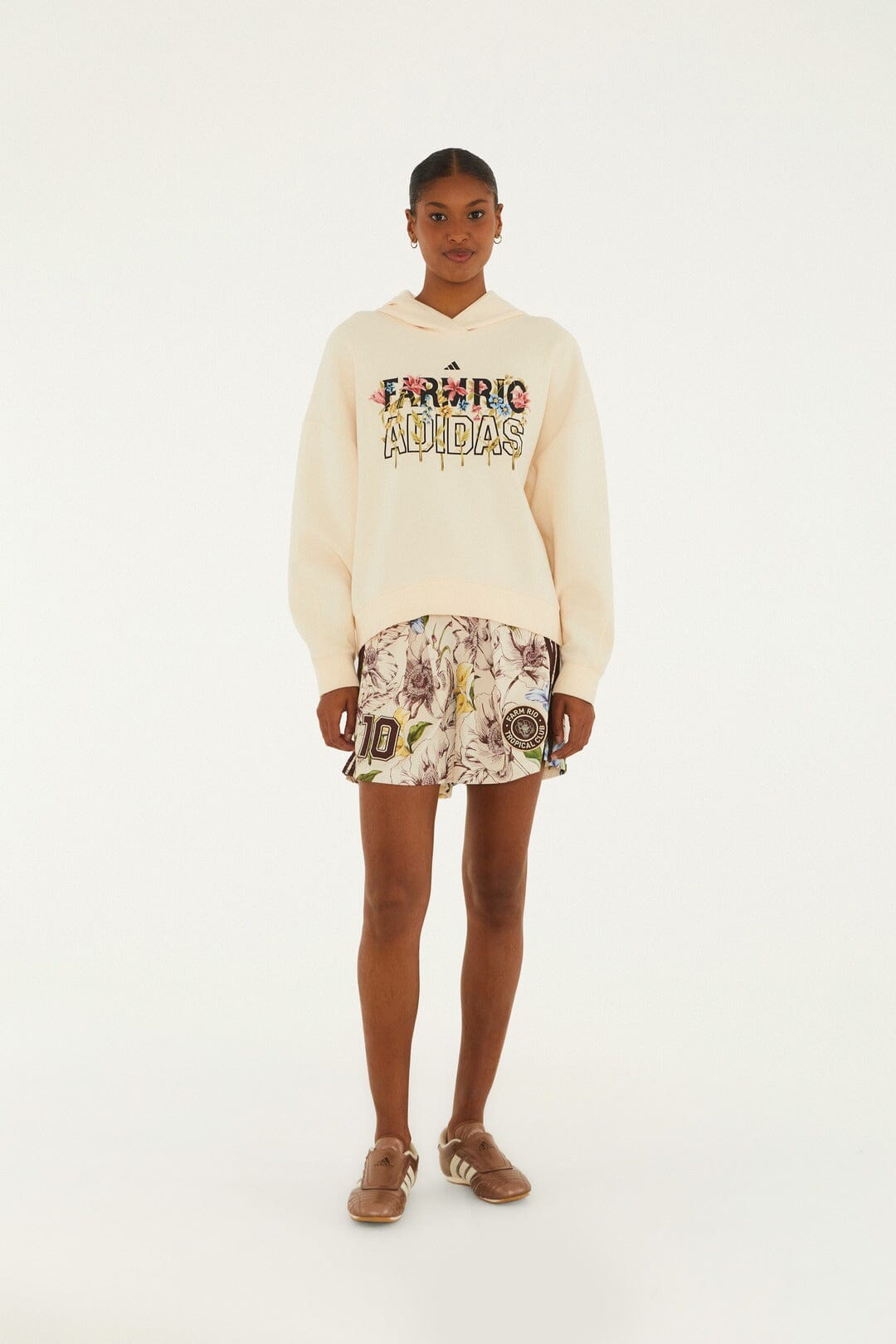 FARM Rio model wearing the Hoodie Adidas Striped Liberty Off-White