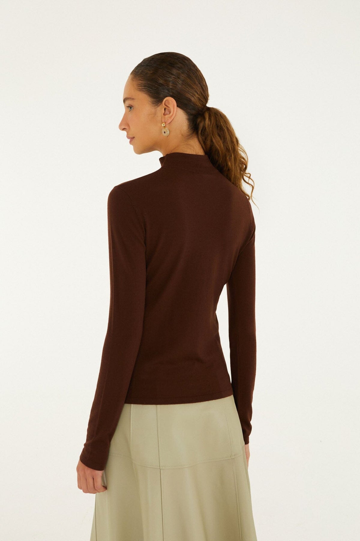 FARM Rio model wearing the Knit Layer Top