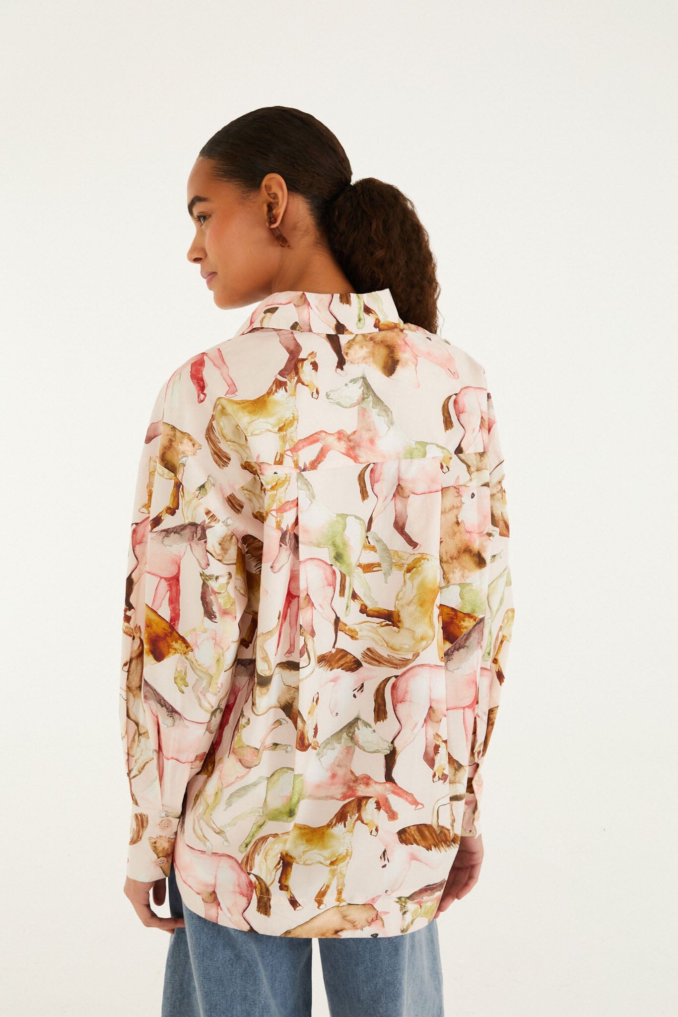 FARM Rio model wearing the Light Pink Equestrian Buttoned Shirt