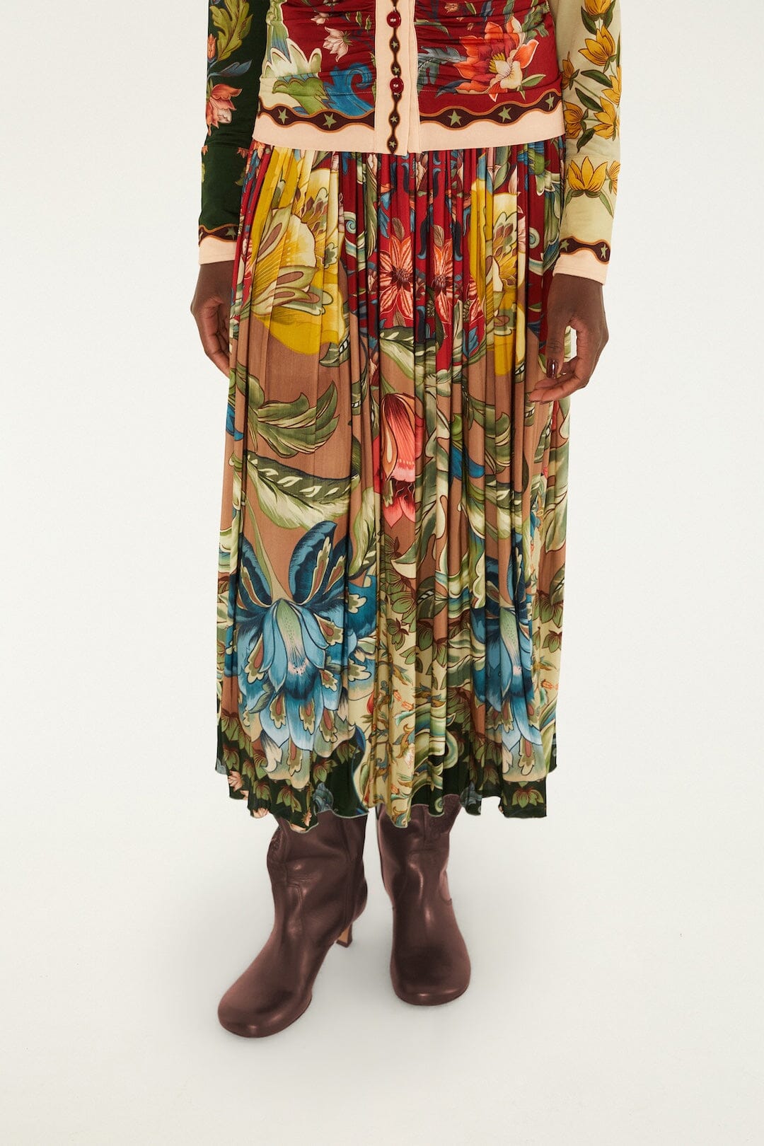 FARM Rio model wearing the Lunar Boho Pleated Midi Skirt