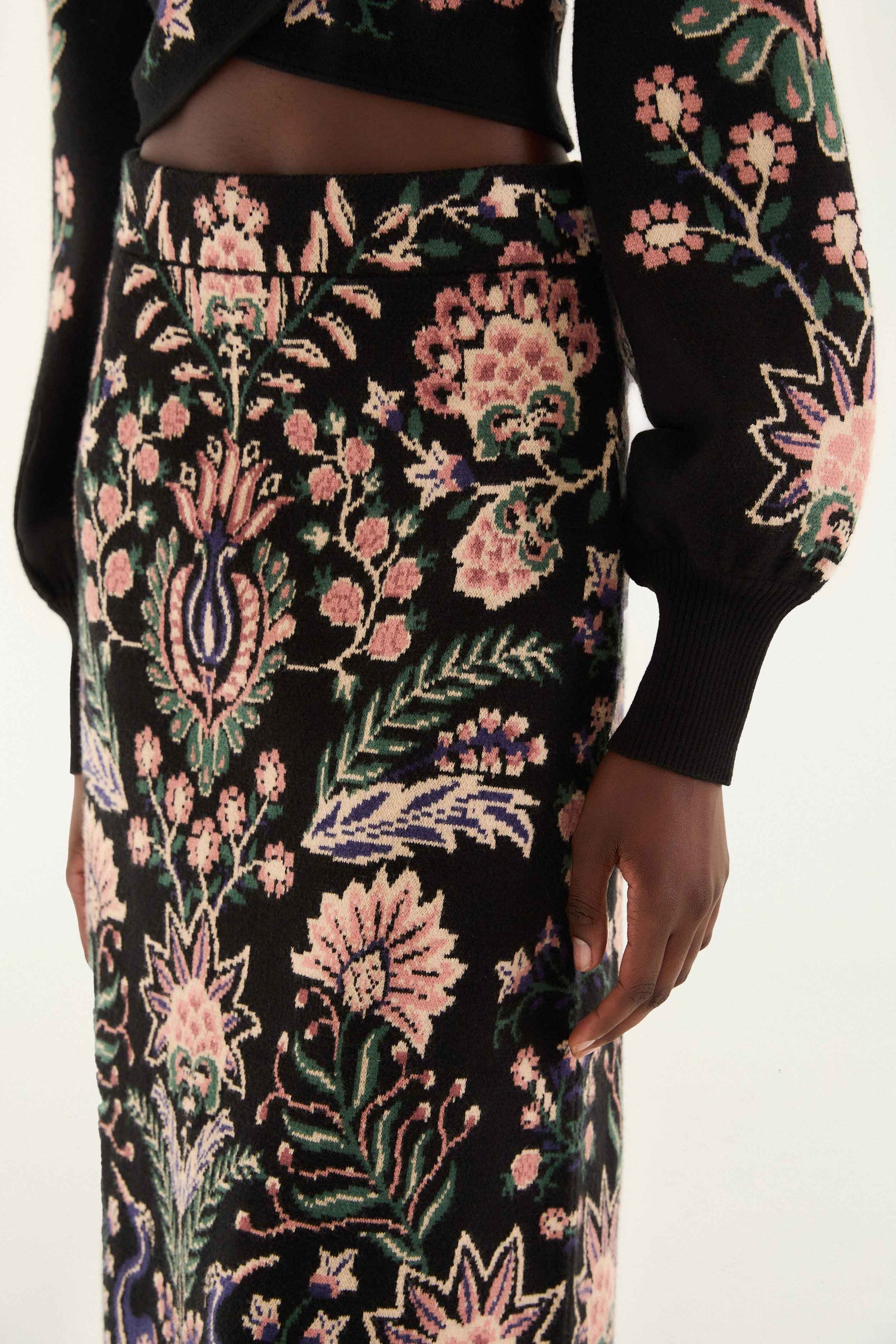 FARM Rio model wearing the Marvelous Garden Knit Skirt