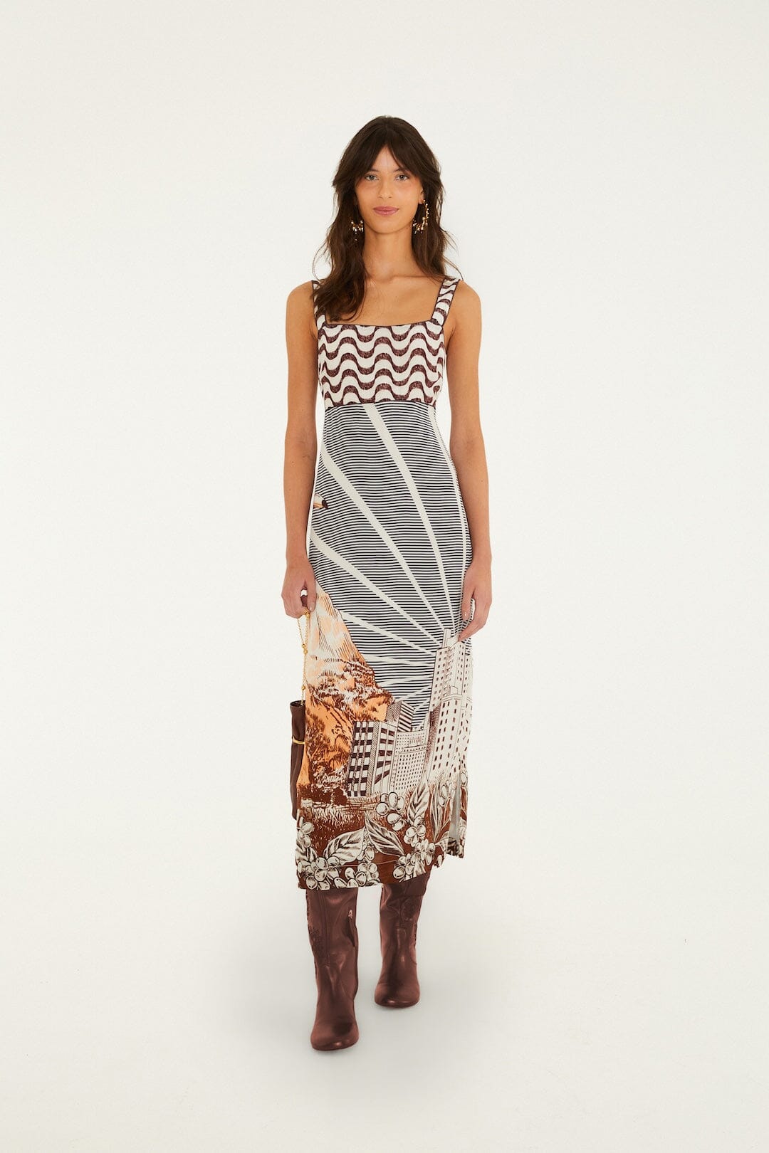 FARM Rio model wearing the Mixed Carioca Coffee Scarves Multicolor Sleveeless