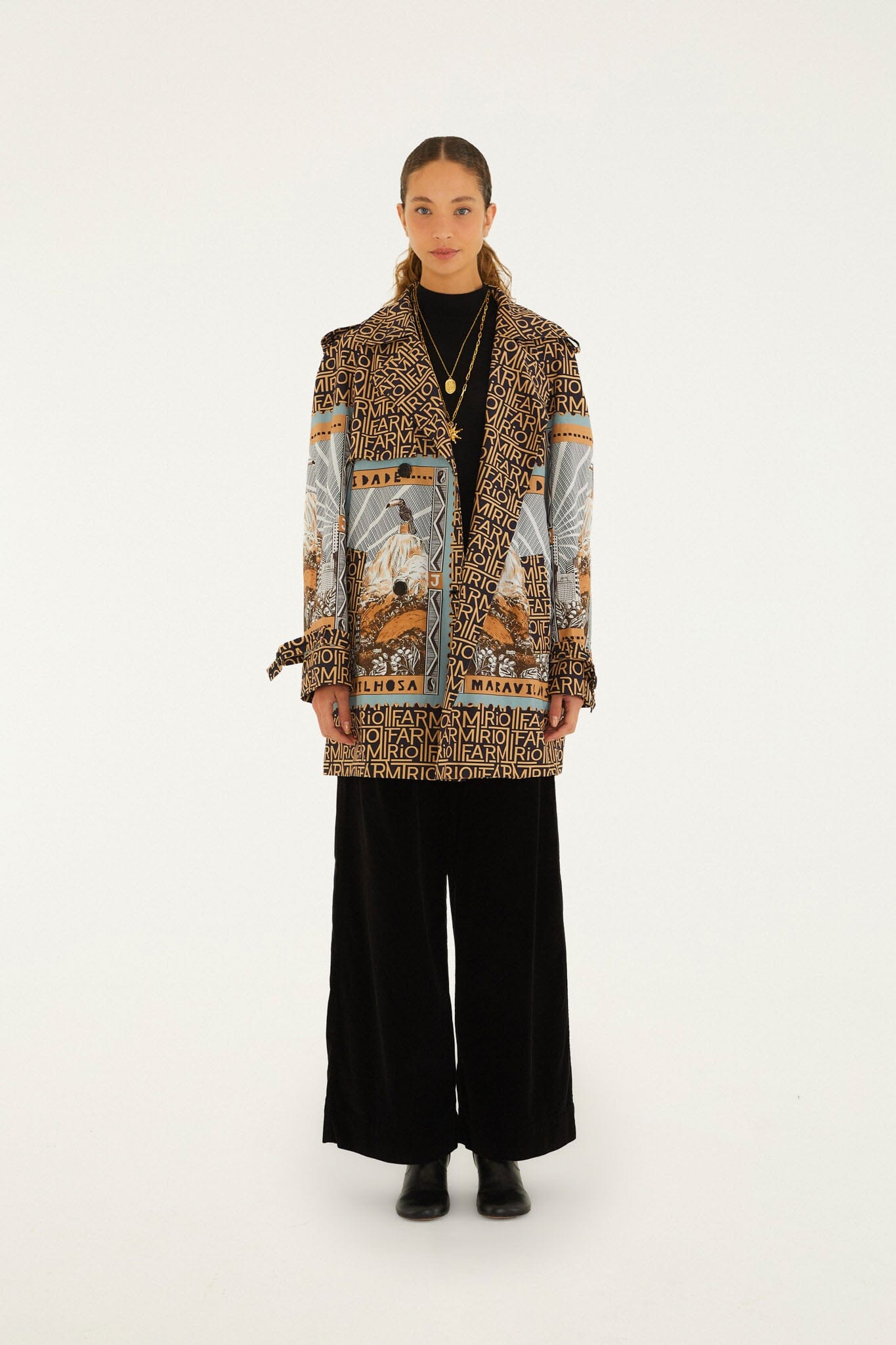 FARM Rio model wearing the Mixed Carioca Coffee Scarves Multicolor Trench Coa