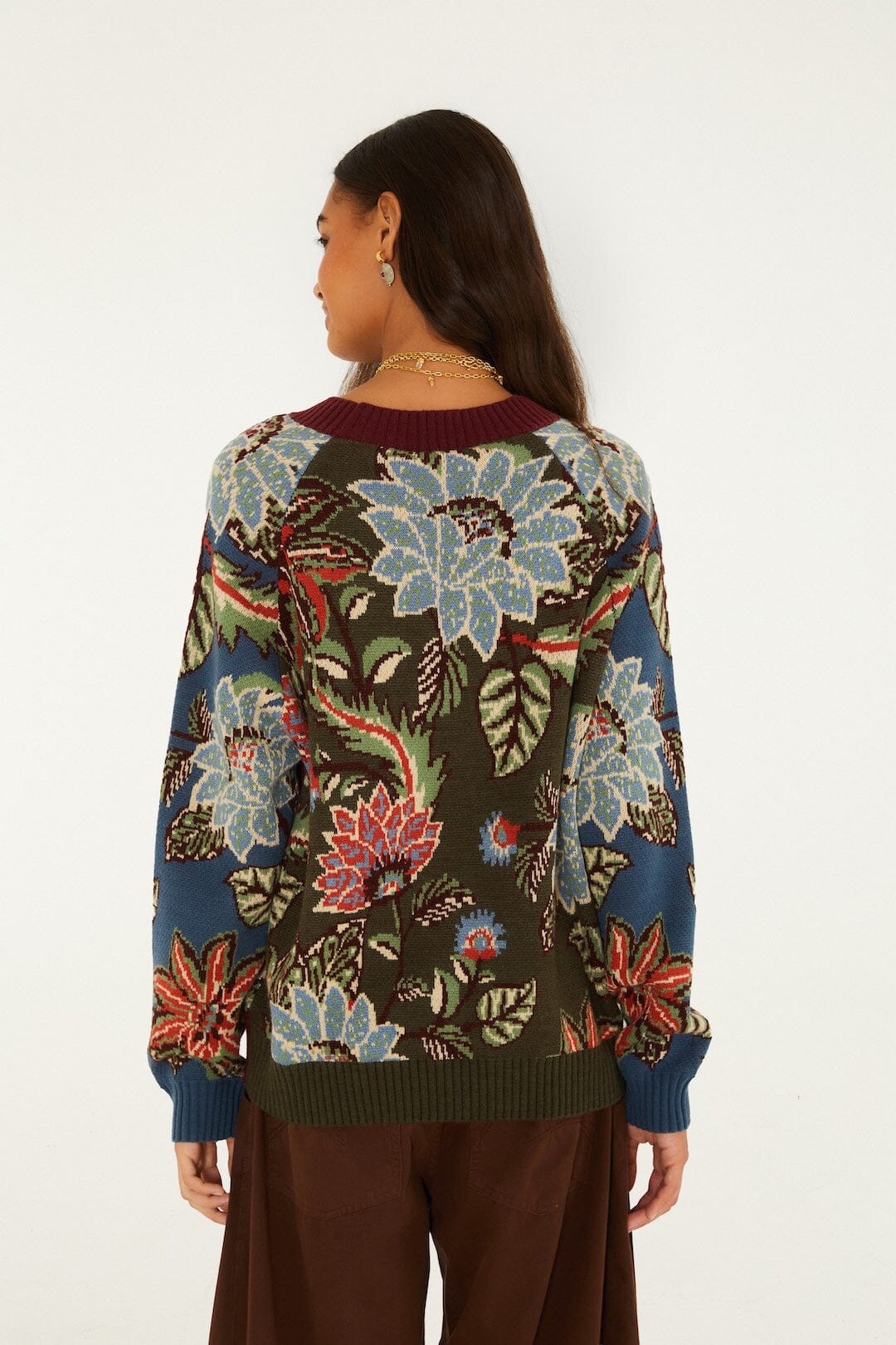 FARM Rio model wearing the Mixed Delhi Floral Buttoned Knit Cardigan