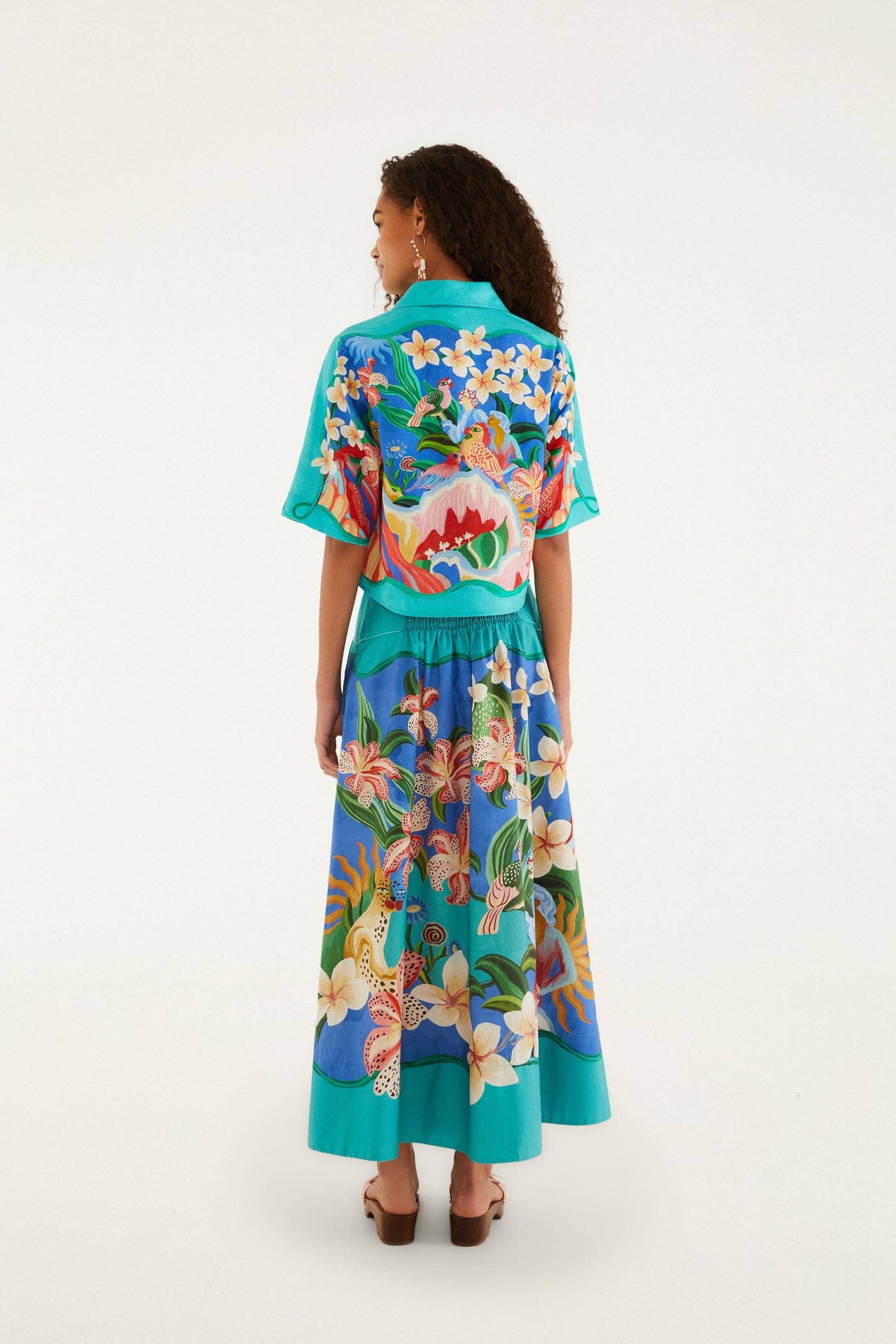 FARM Rio model wearing the Multicolor Garden Of Life Pockets Midi Skirt