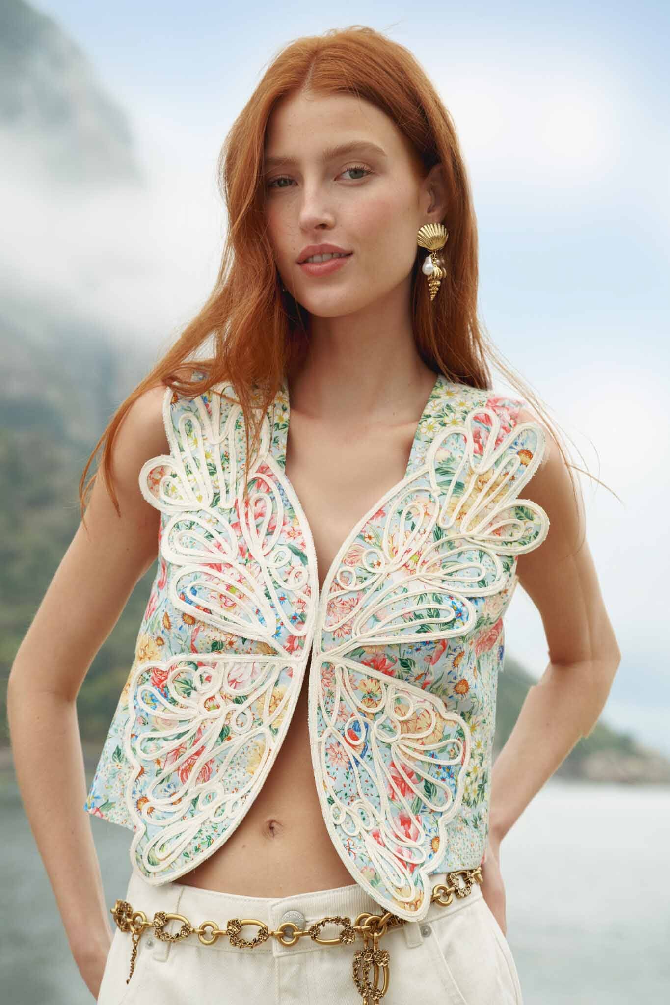 FARM Rio model wearing the Multicolor Rendeira 3d Euroflax Premium Linen Vest