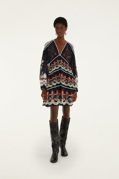 farm rio winter breeze long-sleeve mini dress Nikita Long Sleeve Size:MED 6/8 Perfect for brunch dates PF26ANNA Betsy & Adam Dresses