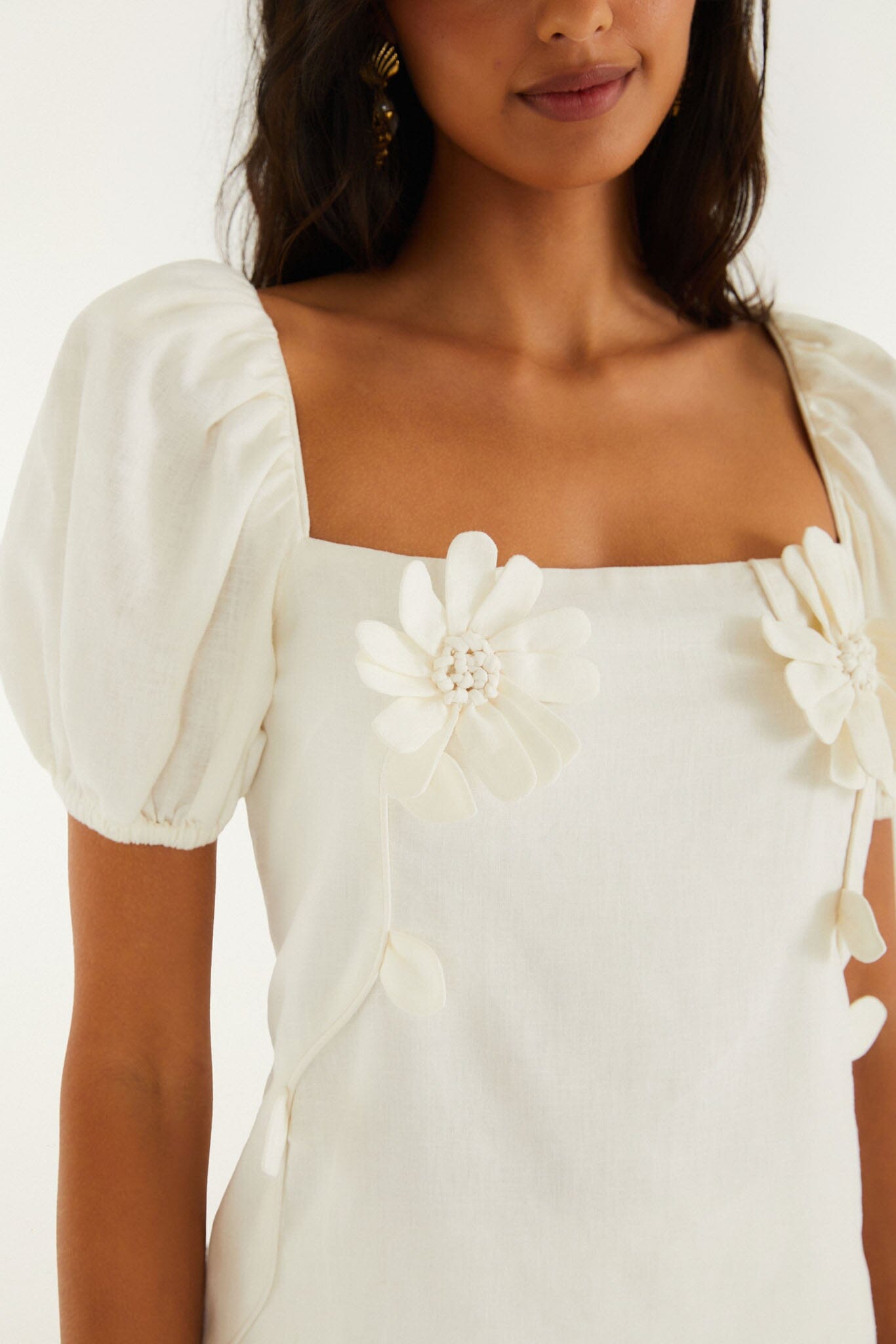 FARM Rio model wearing the Off-White 3d Flowers Puff Sleeve Blouse