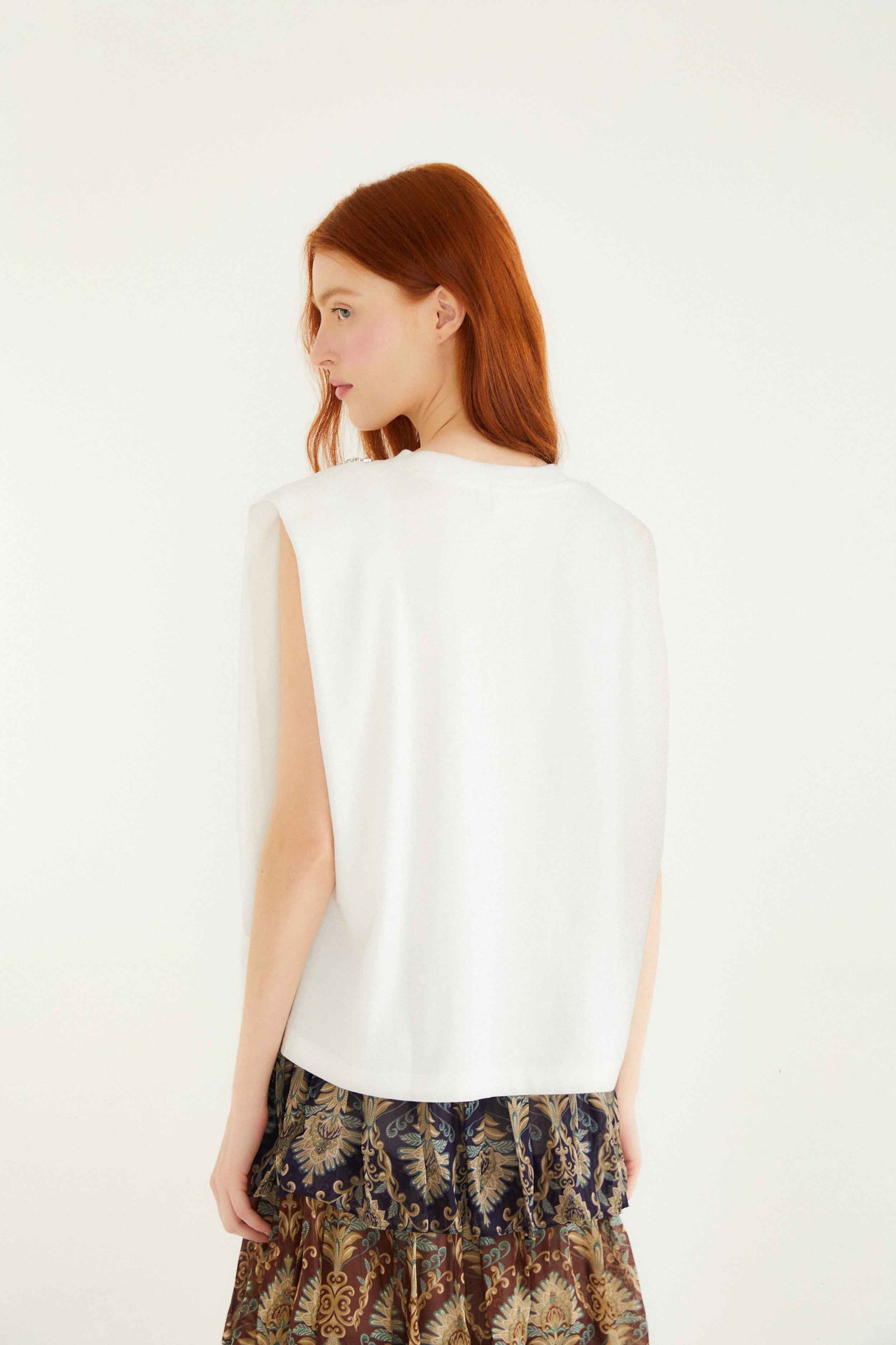 FARM Rio model wearing the Off-White Sparkling Embroidered Padded Shoulder T-Shirt