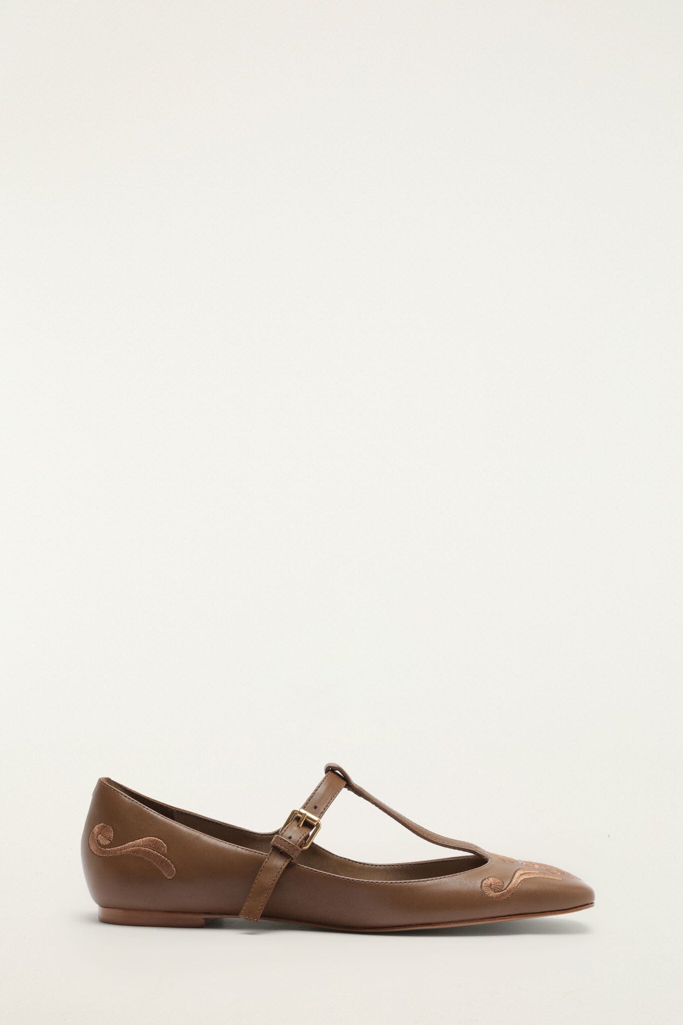 FARM Rio model wearing the Richelieu Flat Ballerina