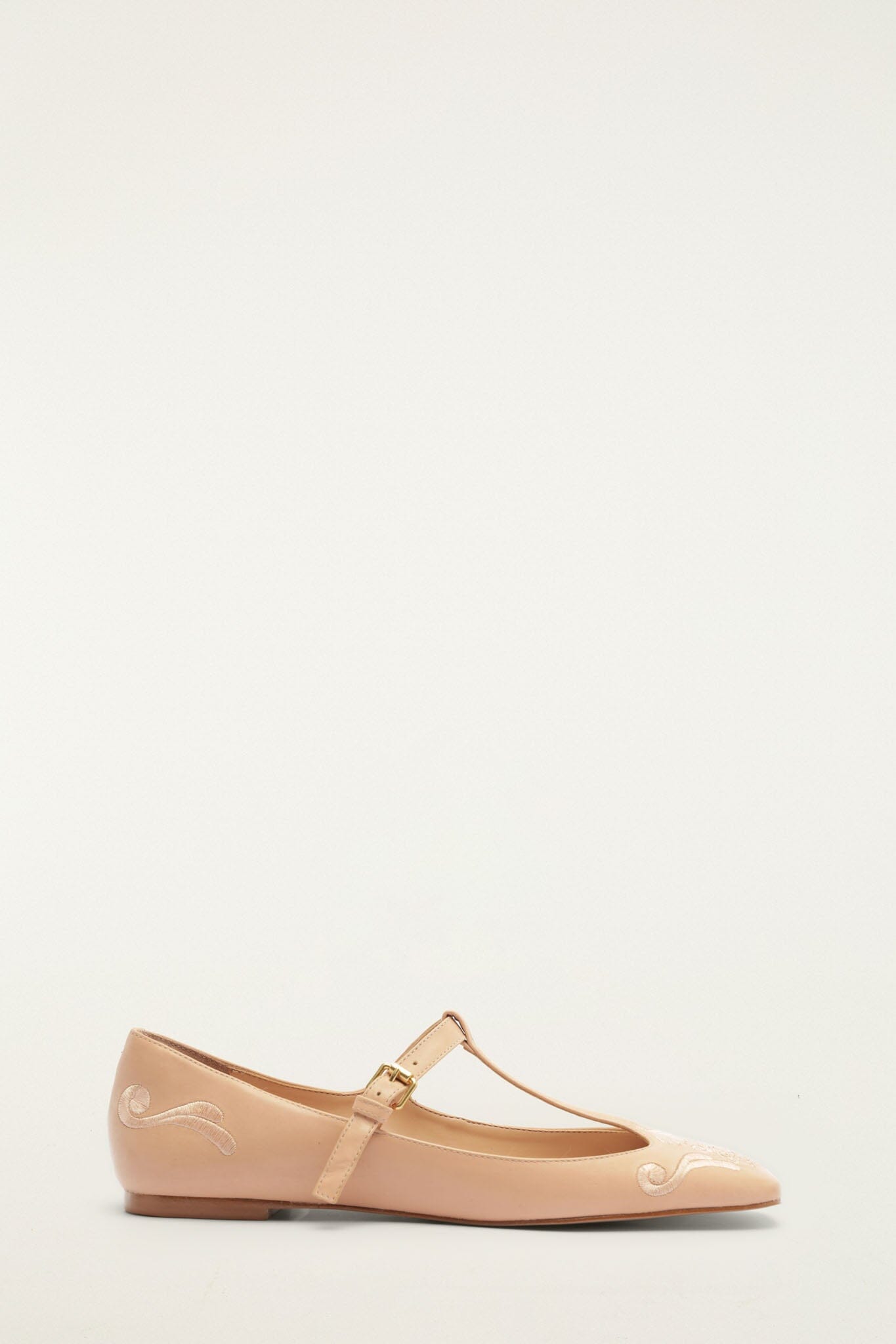 FARM Rio model wearing the Richelieu Flat Ballerina
