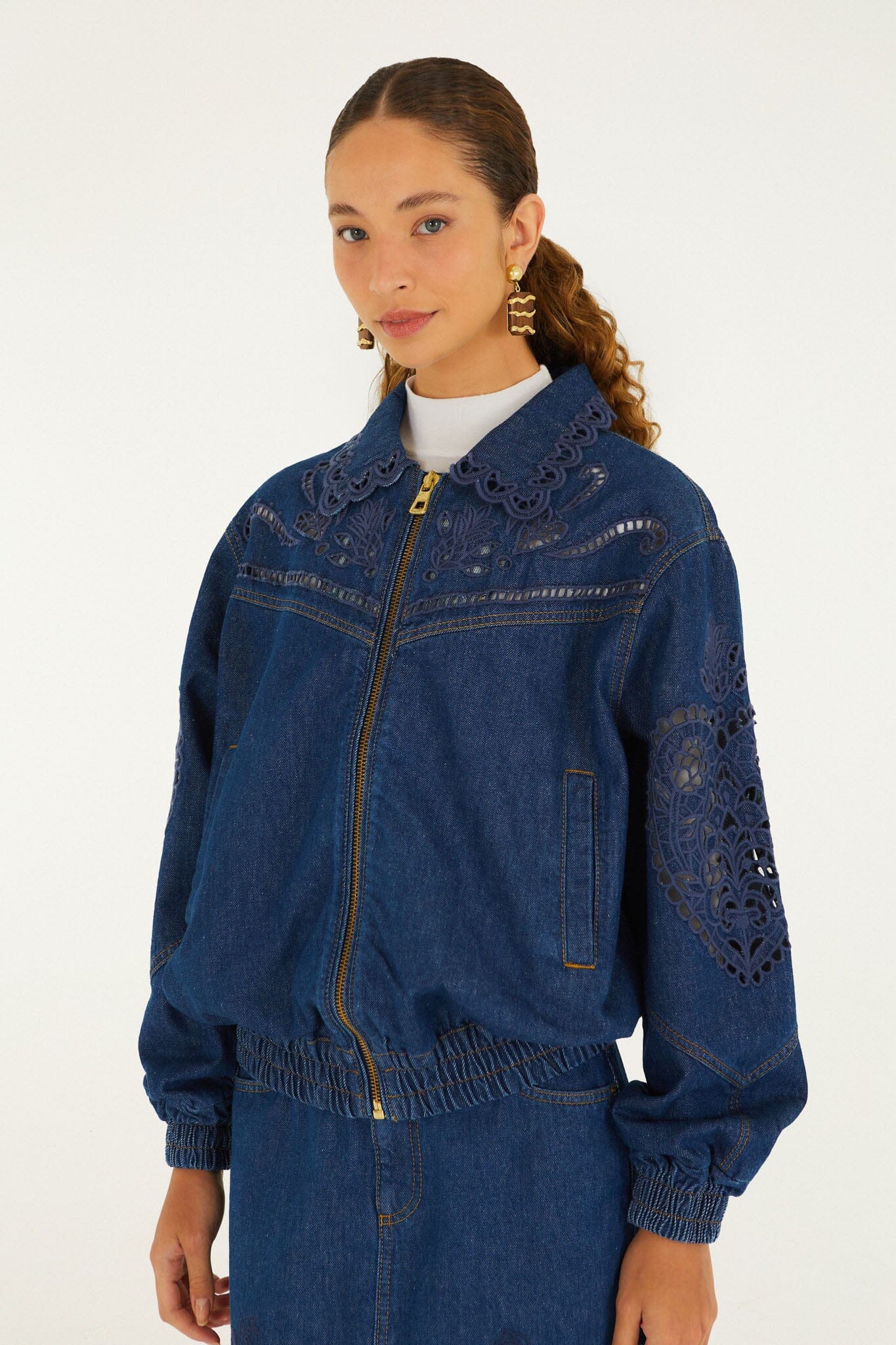 FARM Rio model wearing the Richelieu Heart Full Zipper Denim Jacket